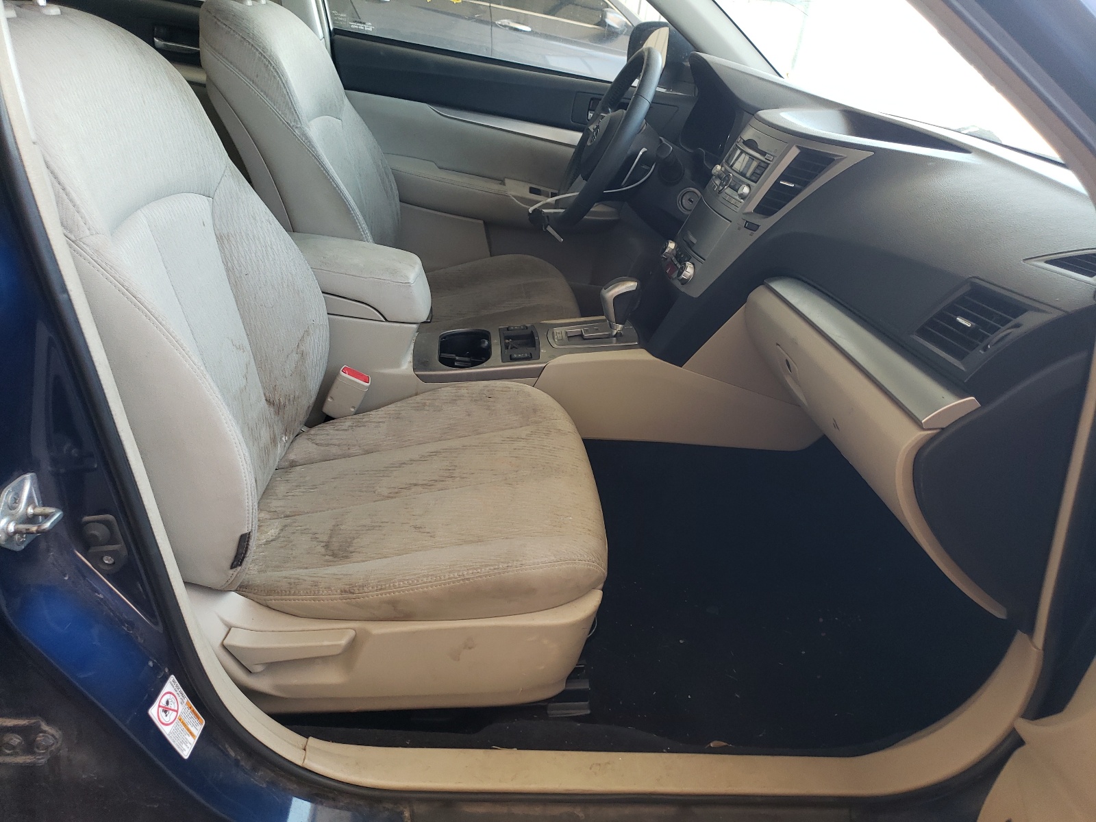 Foto 5 de la subasta – 2011 SUBARU LEGACY 2.5 con VIN 4S3BMBF62B3218415