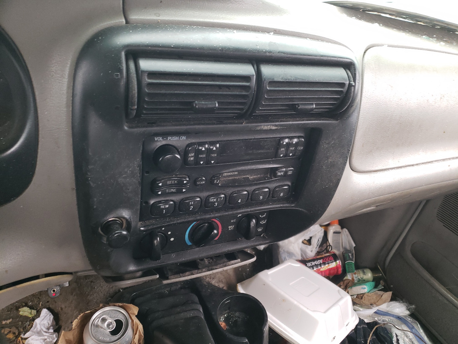 Photo 9 from auction – 1996 FORD RANGER SUP with VIN 1FTCR14A9TPA84293