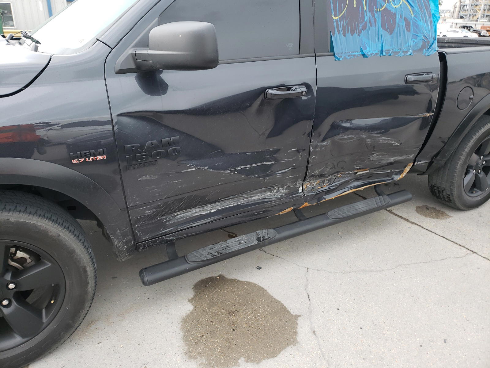 Photo 9 from auction – 2019 RAM 1500 CLASS with VIN 1C6RR6LT1KS697957