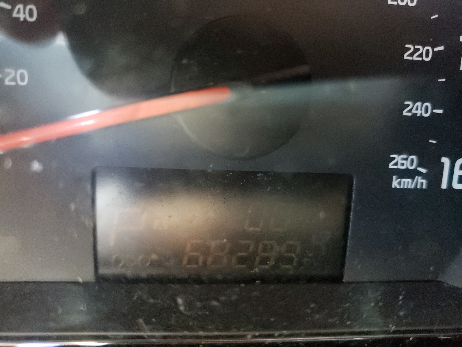 Photo 8 from auction – 2014 KIA SORENTO LX with VIN 5XYKT3A67EG516975