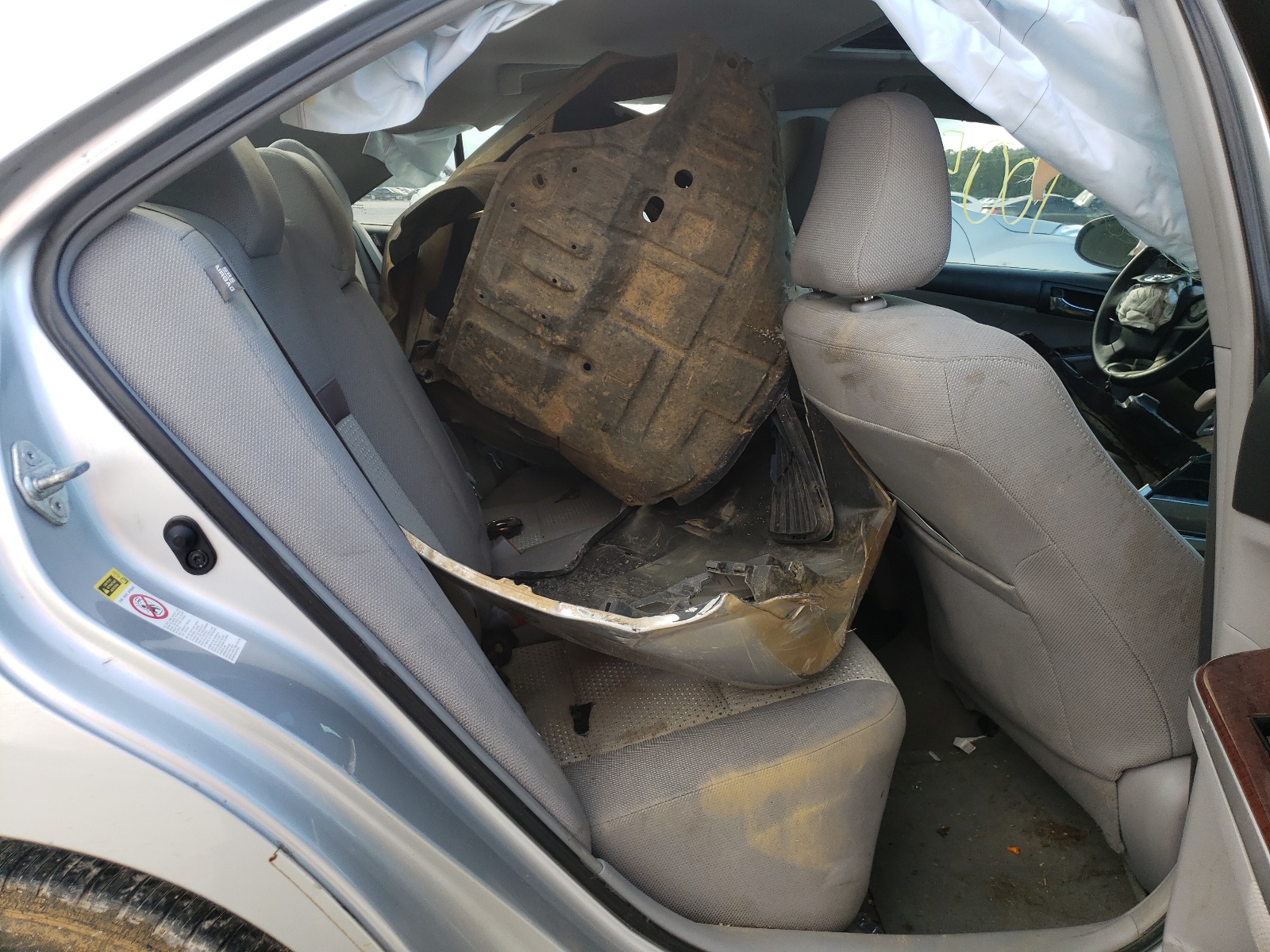 Photo 6 from auction – 2012 TOYOTA CAMRY BASE with VIN 4T4BF1FK1CR216315