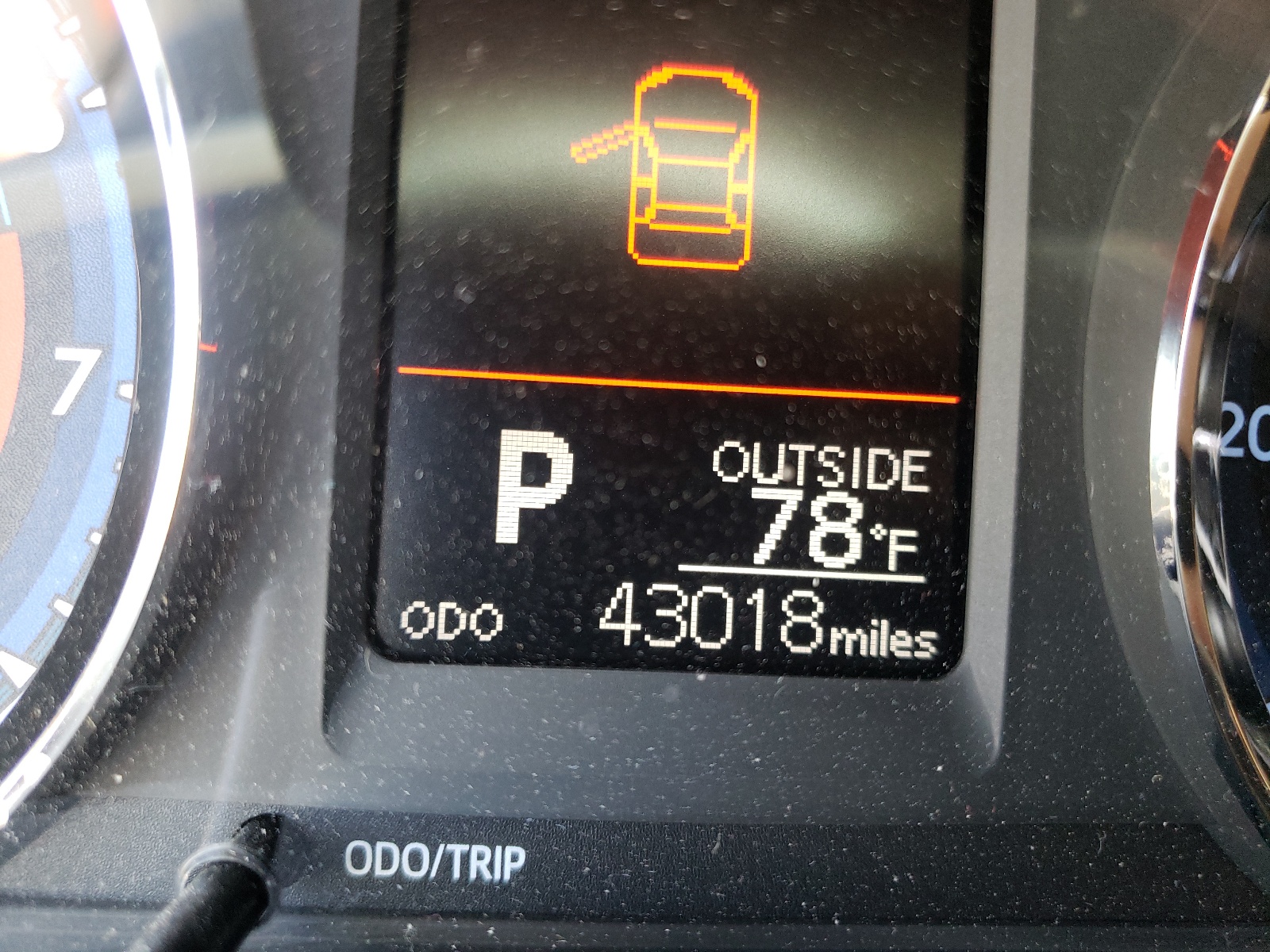 Photo 8 from auction – 2018 TOYOTA COROLLA L with VIN 2T1BURHE0JC995873