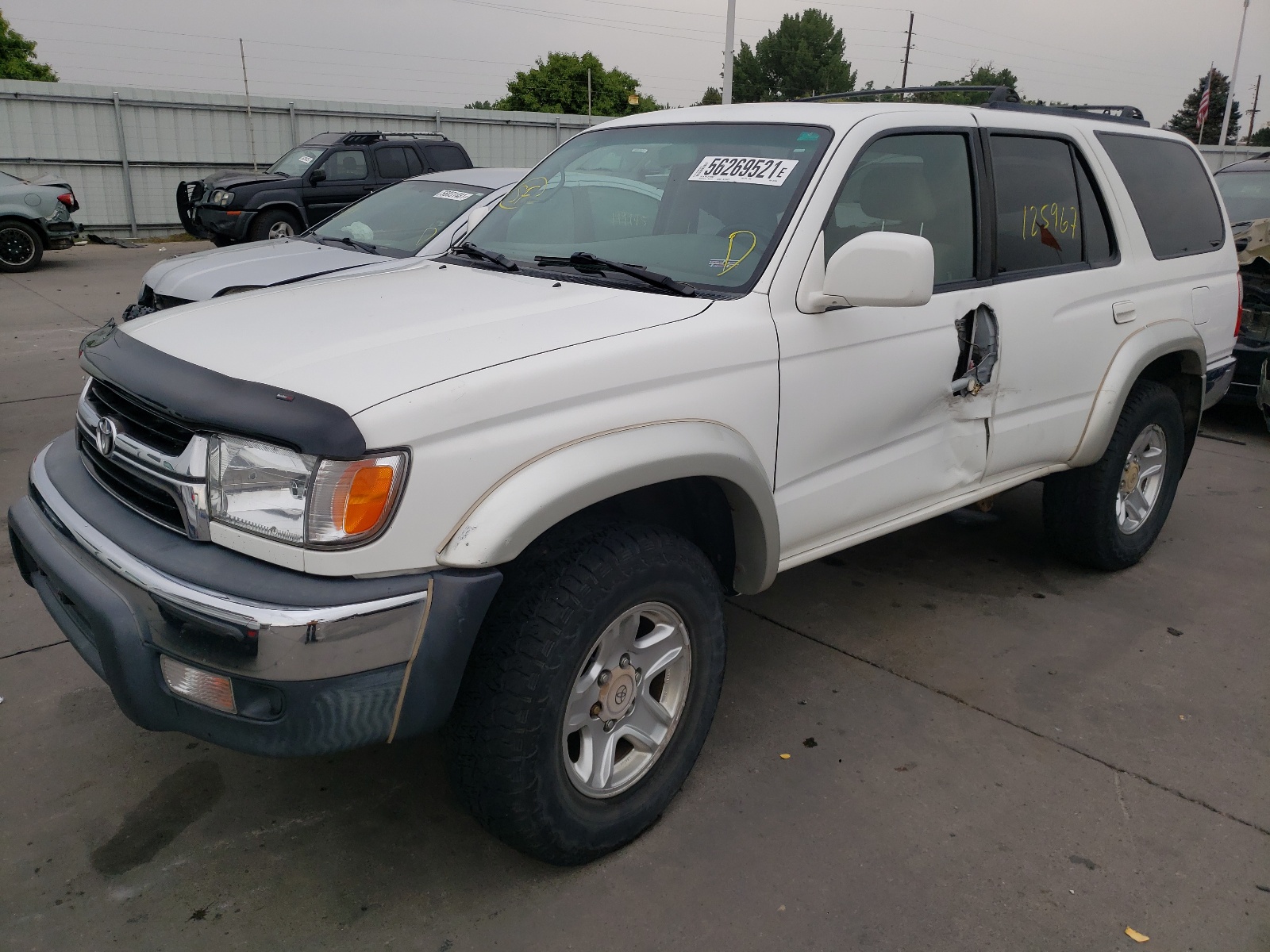 Photo 2 from auction – 2001 TOYOTA 4RUNNER SR with VIN JT3HN86R019053355