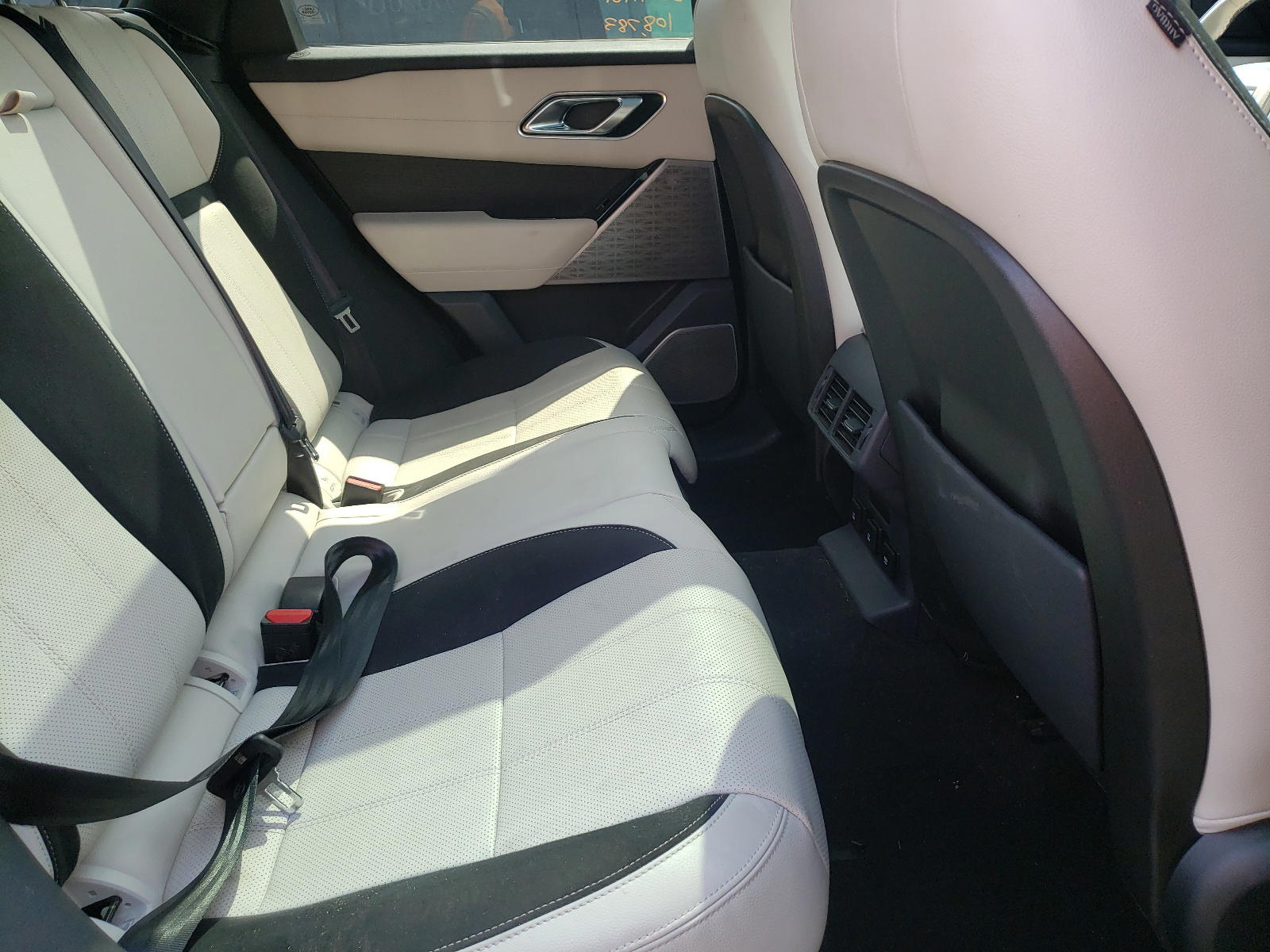 Photo 6 from auction – 2019 LAND ROVER RANGE ROVE with VIN SALYL2EX3KA780562
