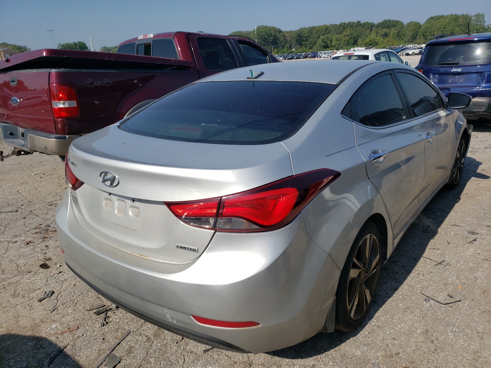 Photo 4 from auction – 2015 HYUNDAI ELANTRA SE with VIN 5NPDH4AE7FH581908