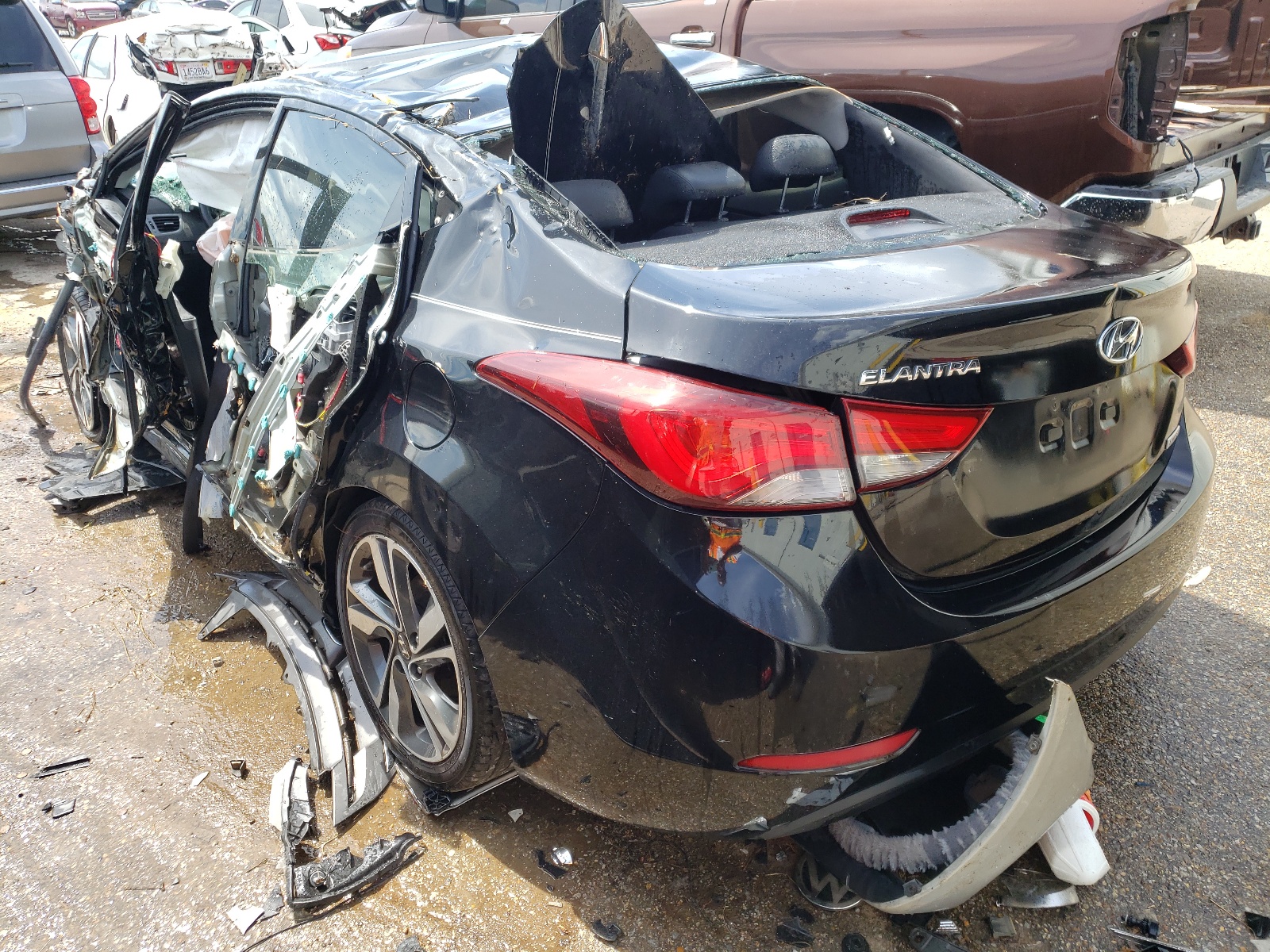 Photo 3 from auction – 2016 HYUNDAI ELANTRA with VIN KMHDH4AE8GU552257