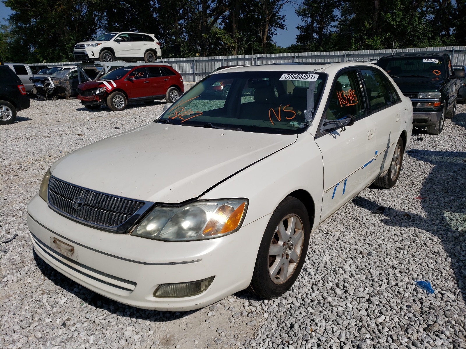 Photo 2 from auction – 2002 TOYOTA AVALON XL with VIN 4T1BF28B62U199328