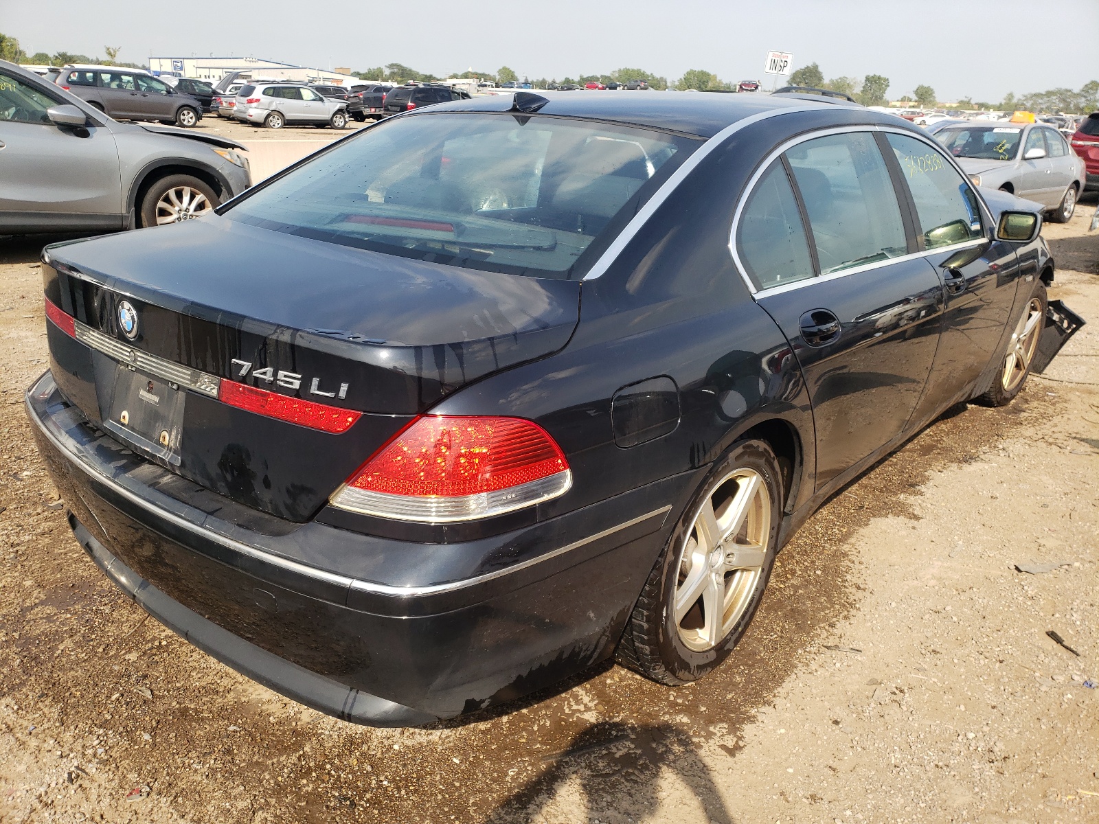 Foto 4 de la subasta – 2002 BMW 745 LI con VIN WBAGN63442DR05934