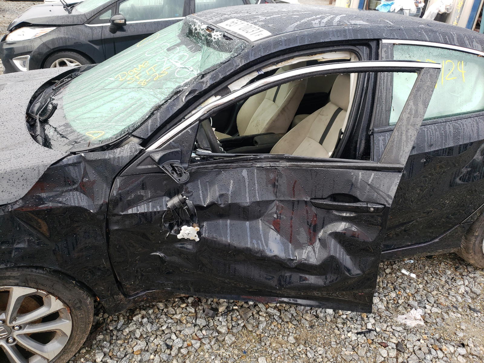Photo 9 from auction – 2016 HONDA CIVIC LX with VIN 19XFC2E52GE050286