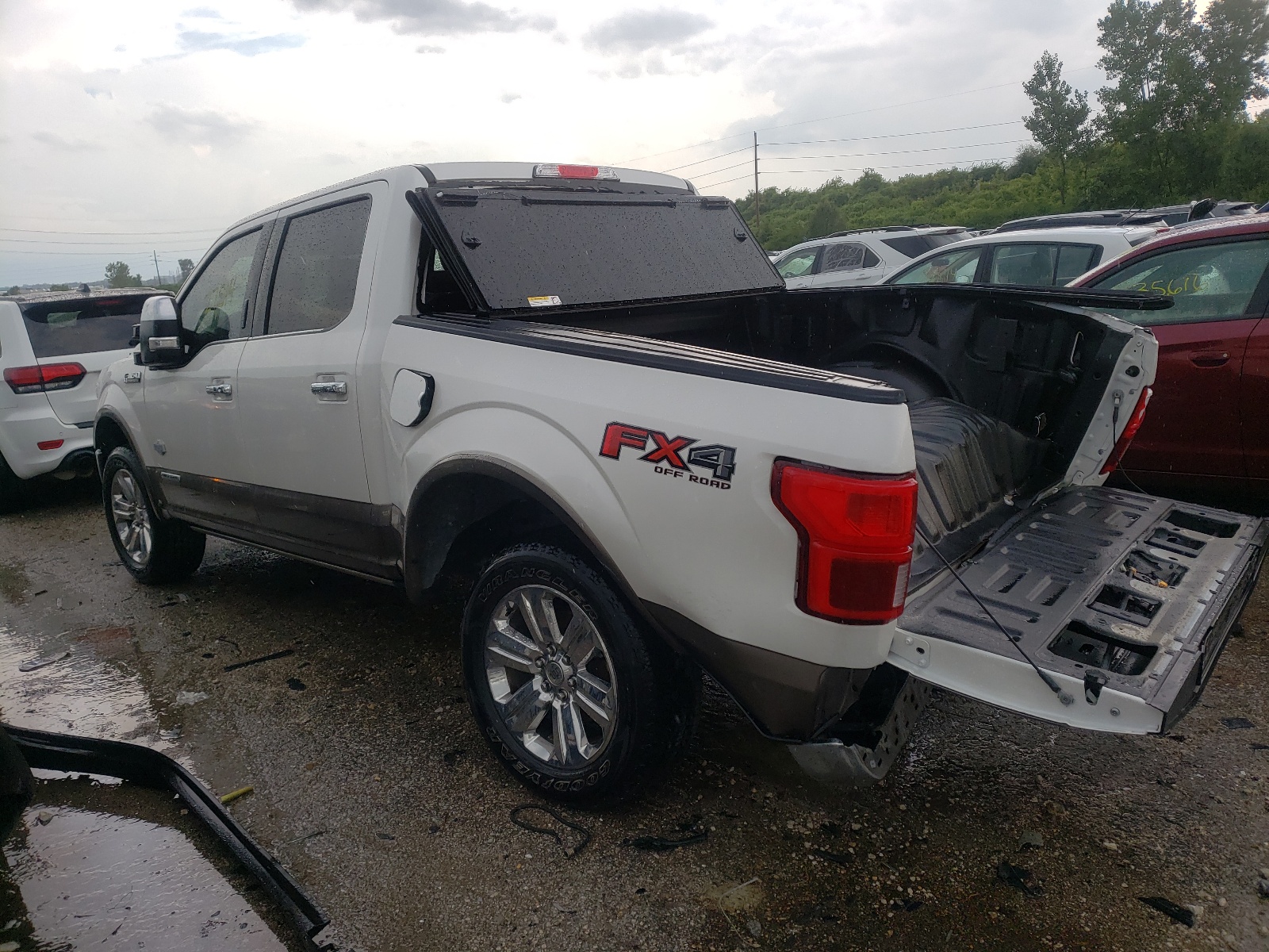 Photo 3 from auction – 2018 FORD F150 SUPER with VIN 1FTFW1E18JFD28250