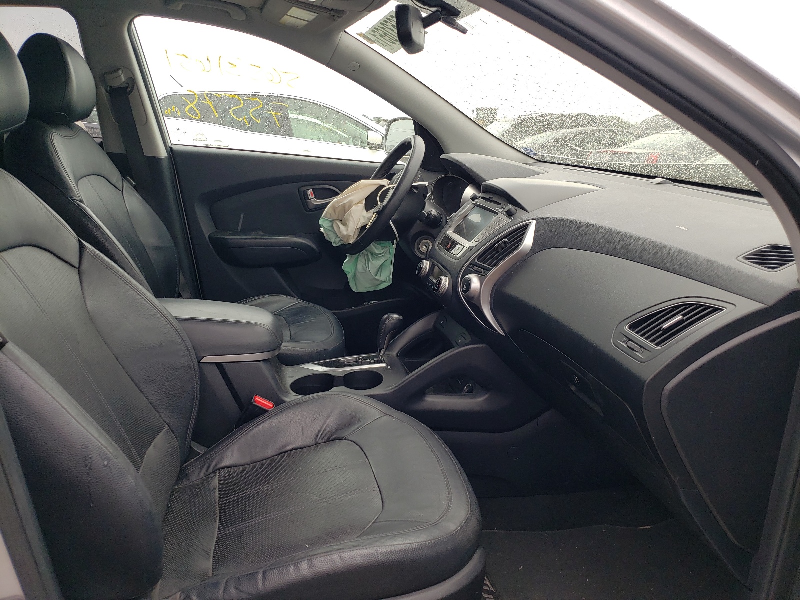Photo 5 from auction – 2011 HYUNDAI TUCSON GLS with VIN KM8JUCAC2BU293054