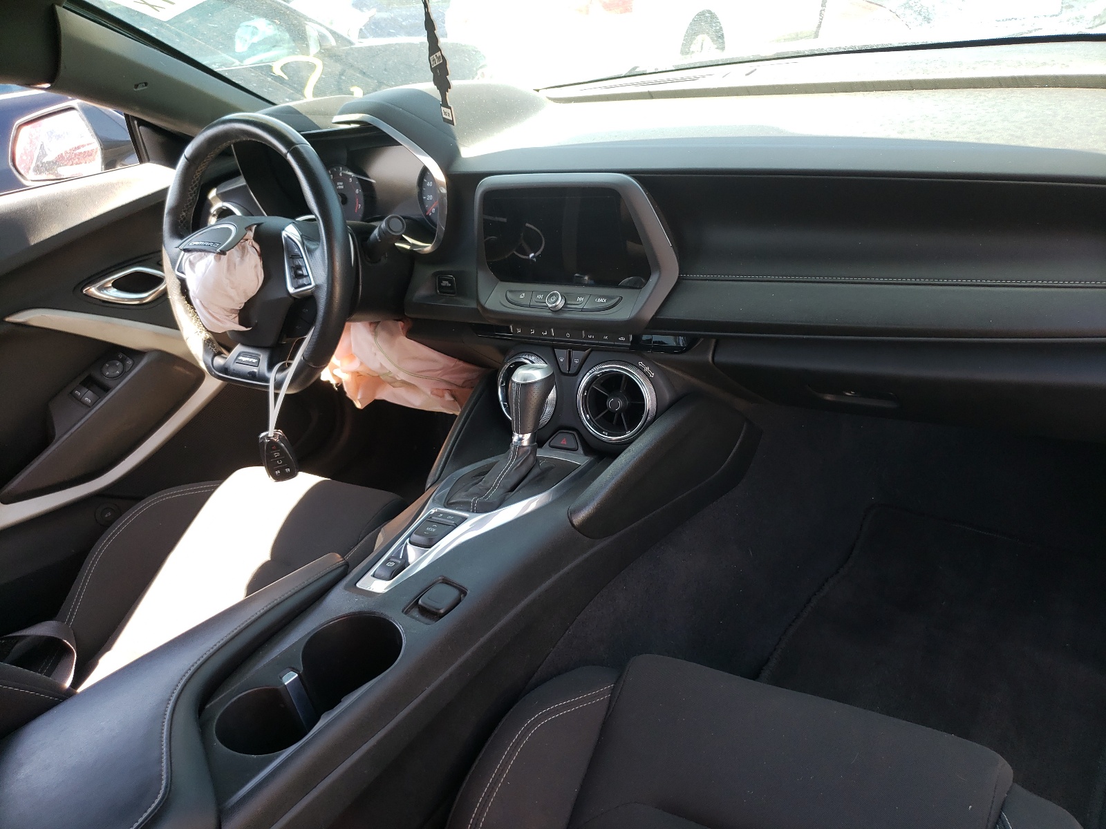 Photo 9 from auction – 2017 CHEVROLET CAMARO SS with VIN 1G1FF1R75H0193555