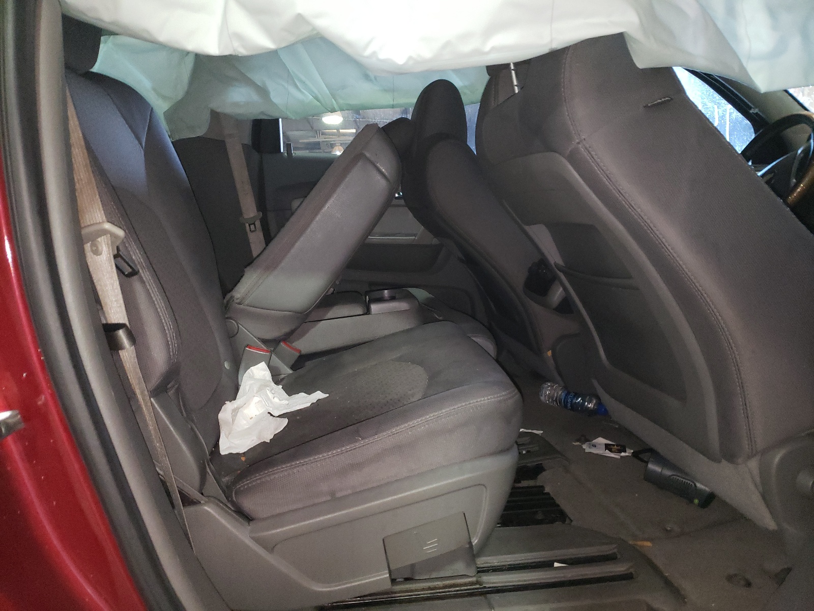 Photo 6 from auction – 2010 CHEVROLET TRAVERSE L with VIN 1GNLRFEDXAJ225031