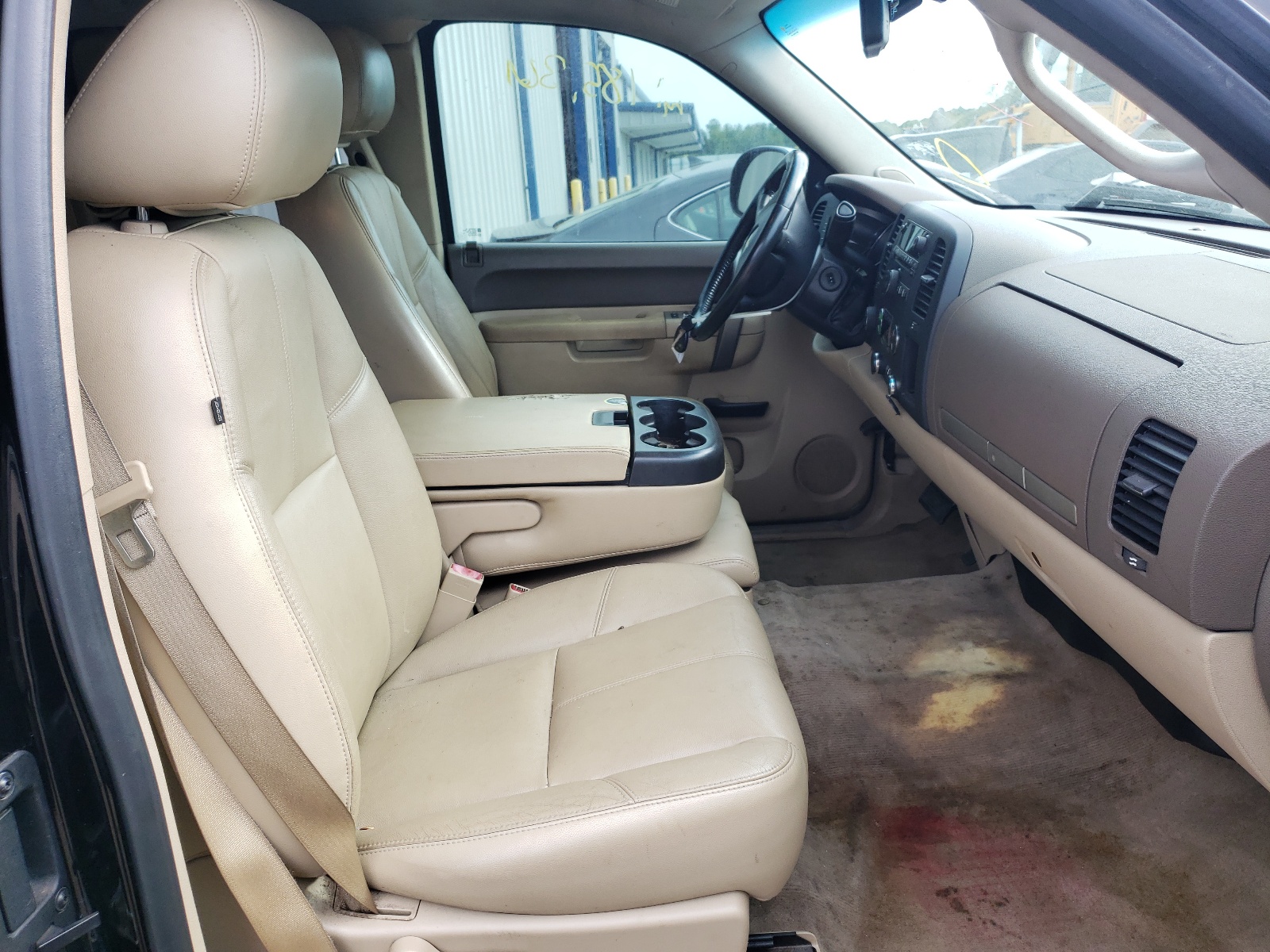Photo 5 from auction – 2013 CHEVROLET SILVERADO with VIN 1GCRKSE77DZ302163
