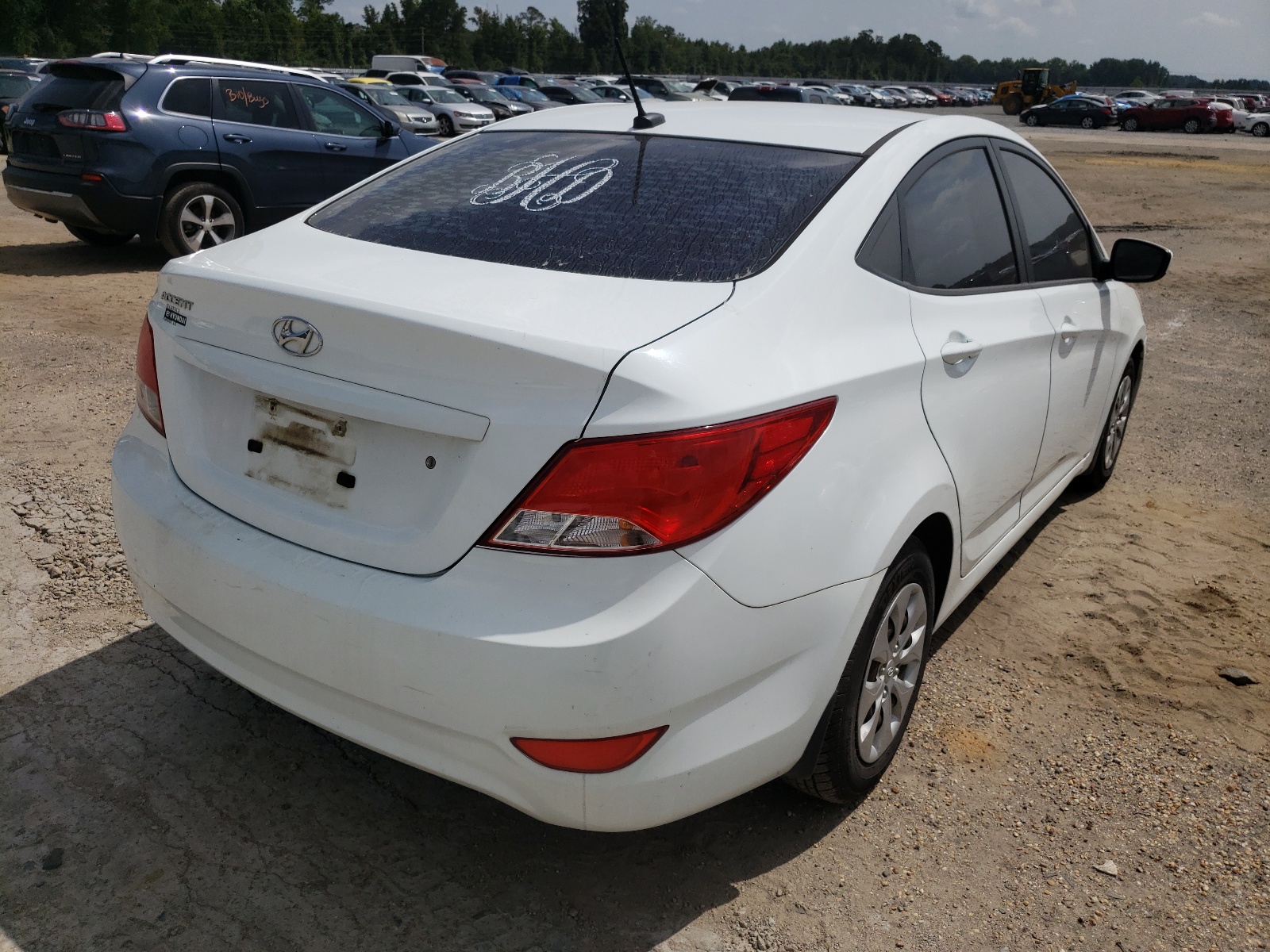 Photo 4 from auction – 2015 HYUNDAI ACCENT GLS with VIN KMHCT4AE5FU809111