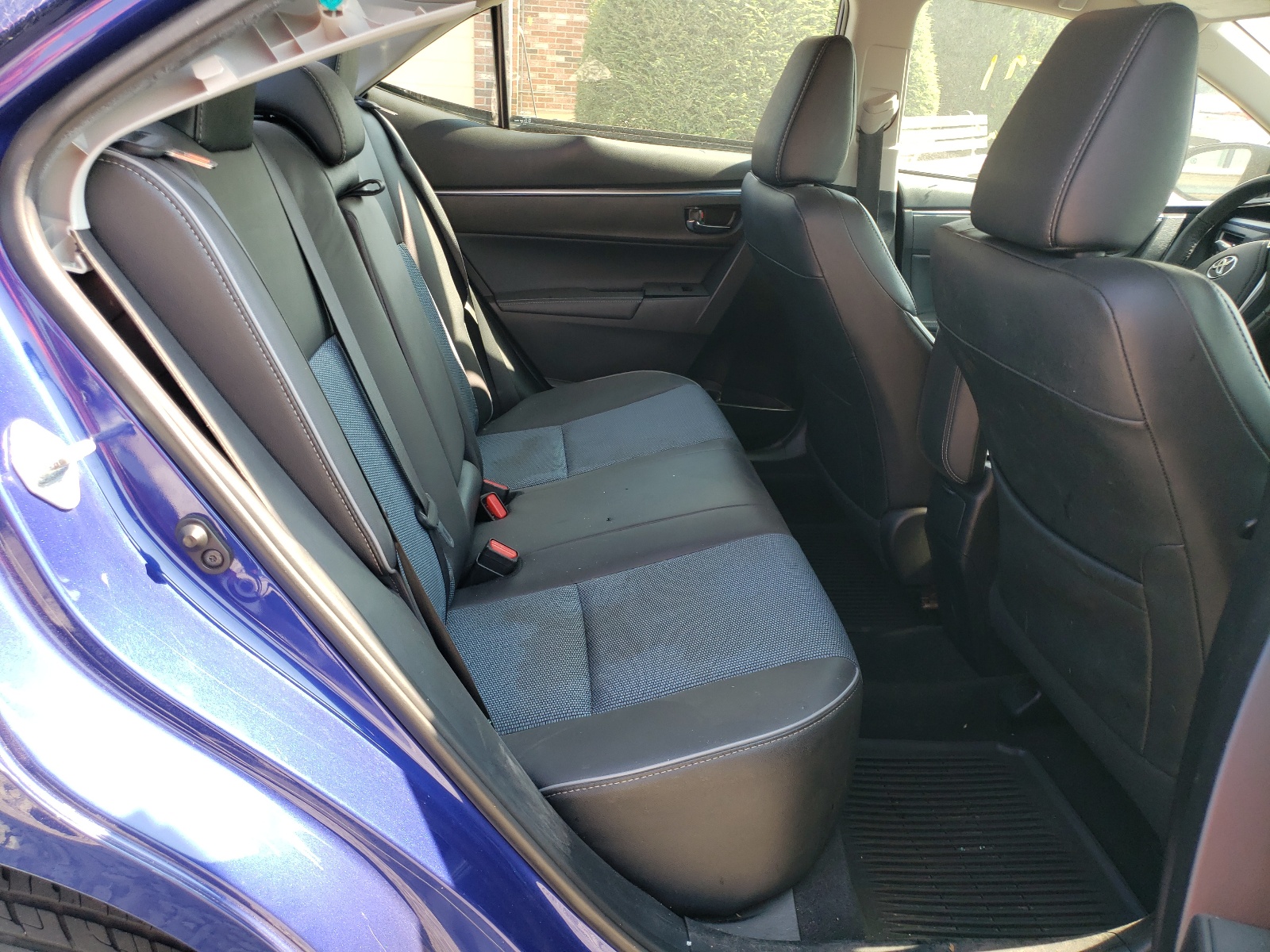 Photo 6 from auction – 2016 TOYOTA COROLLA L with VIN 2T1BURHE3GC529038