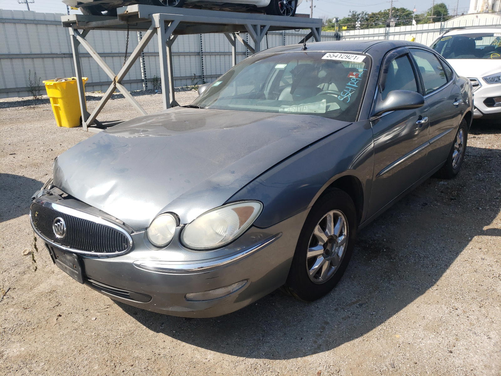 Photo 2 from auction – 2005 BUICK LACROSSE C with VIN 2G4WD562151294570