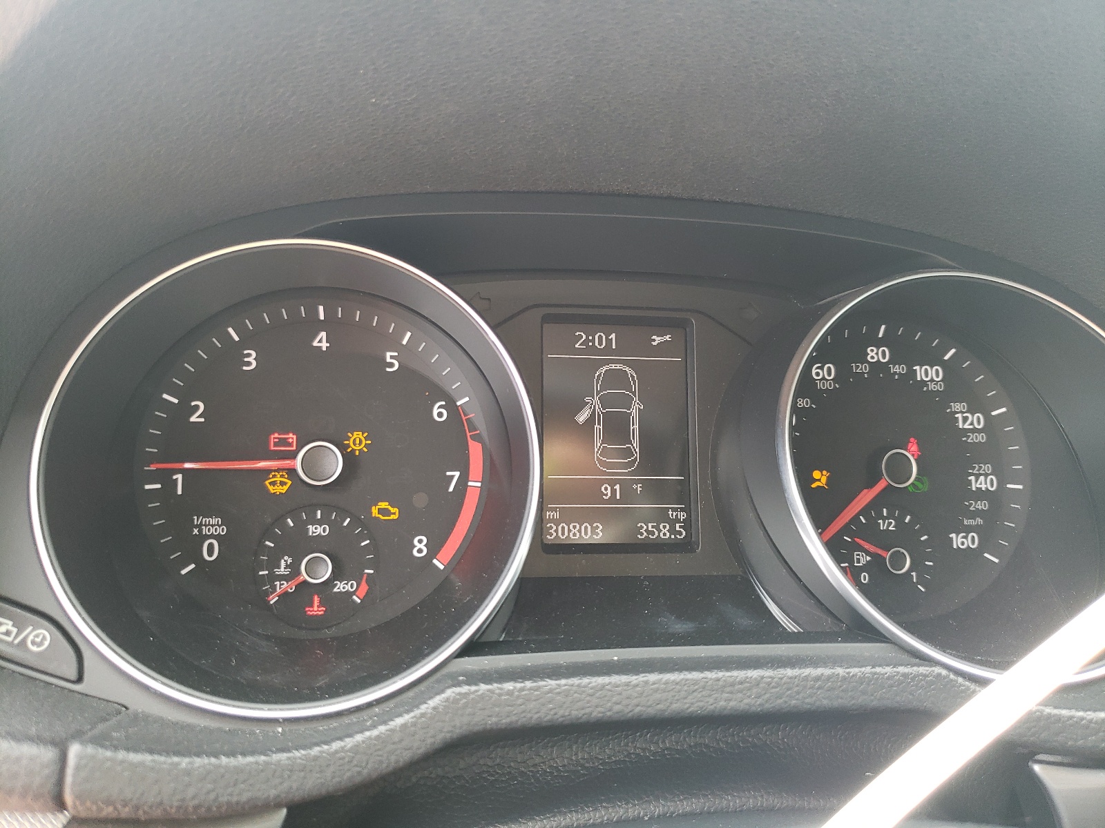 Photo 8 from auction – 2018 VOLKSWAGEN PASSAT S with VIN 1VWAA7A32JC023957