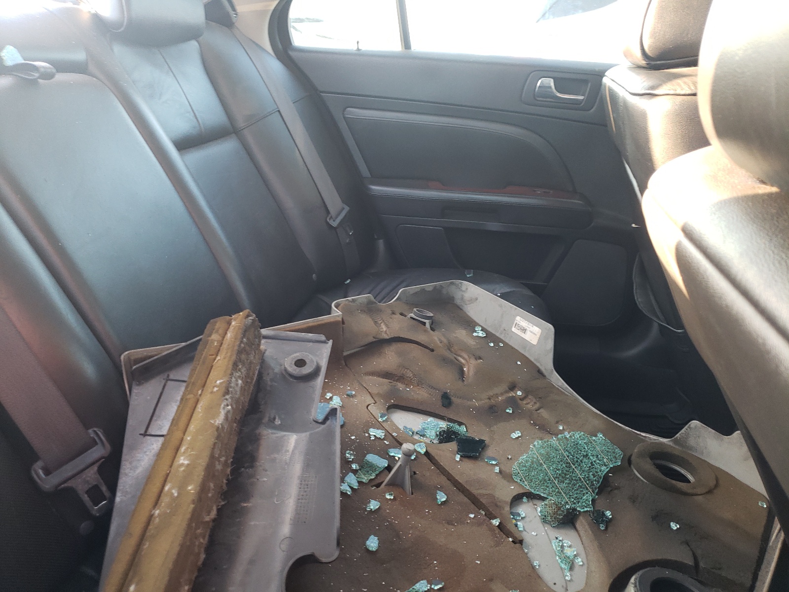 Фото 6 с аукциона – 2007 CADILLAC STS с VIN 1G6DW677270188152