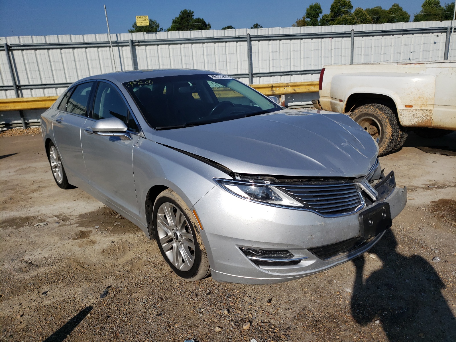 LINCOLN MKZ 2015 z numerem VIN 3LN6L2J94FR607131 - Zdjęcie z aukcji