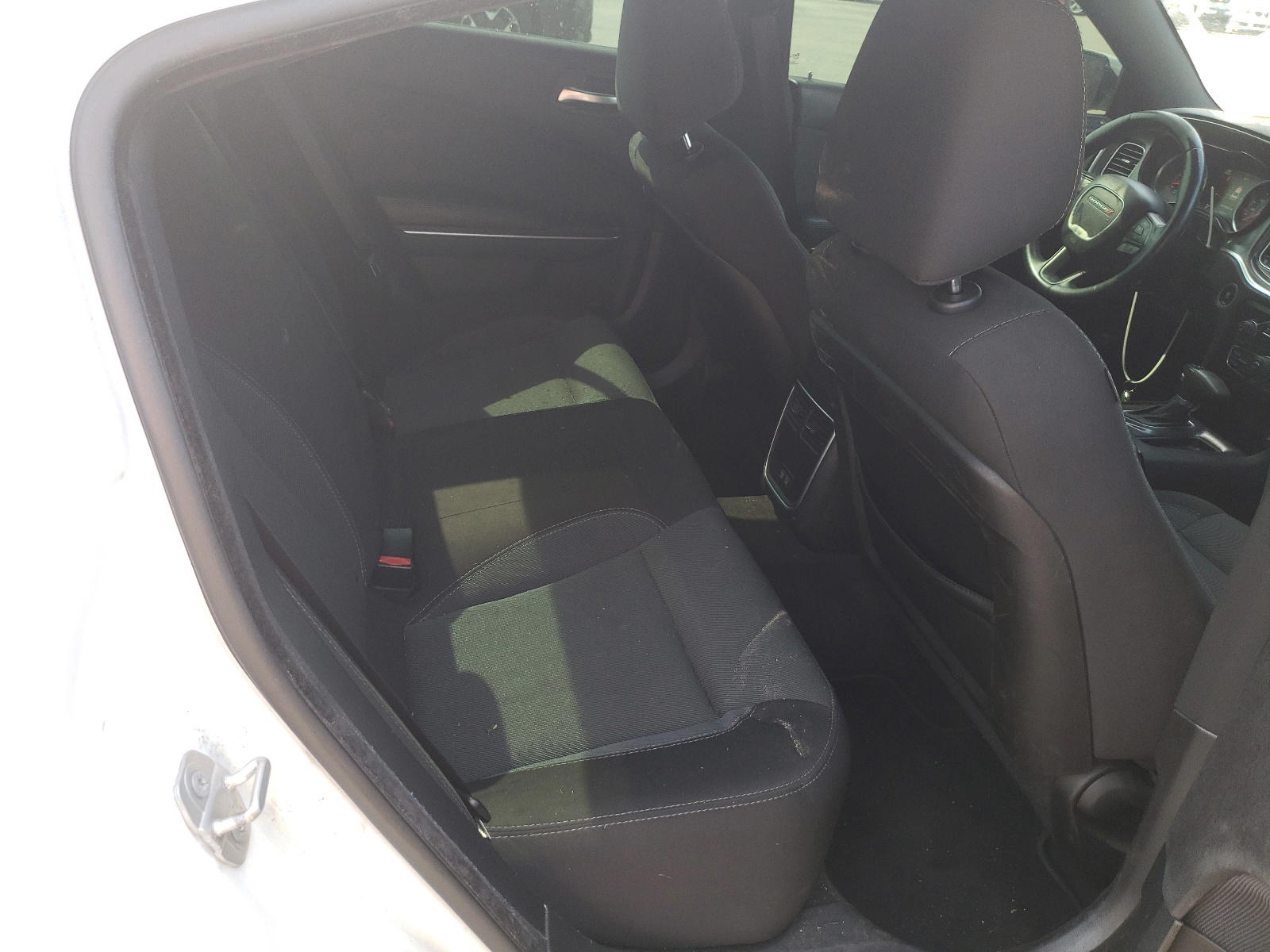 Photo 6 from auction – 2016 DODGE CHARGER SE with VIN 2C3CDXBG5GH173706