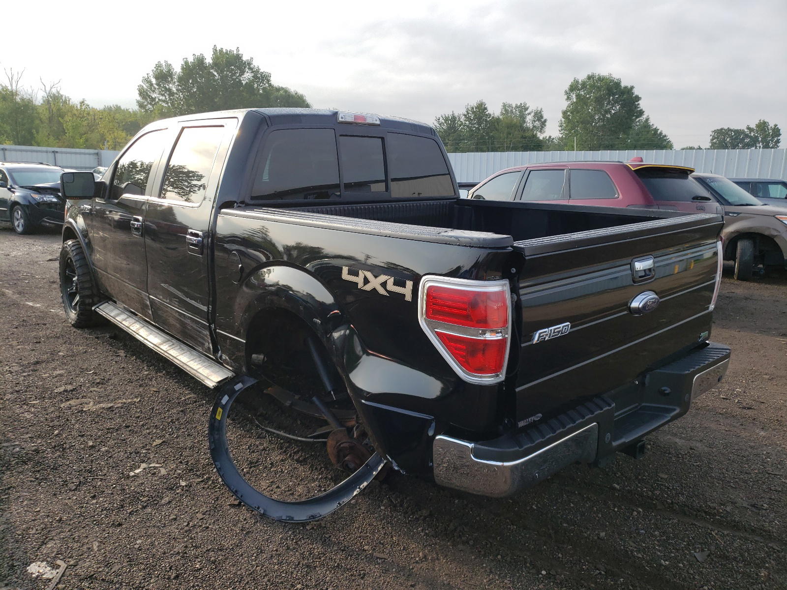 Photo 3 from auction – 2011 FORD F150 SUPER with VIN 1FTFW1EFXBFC04431
