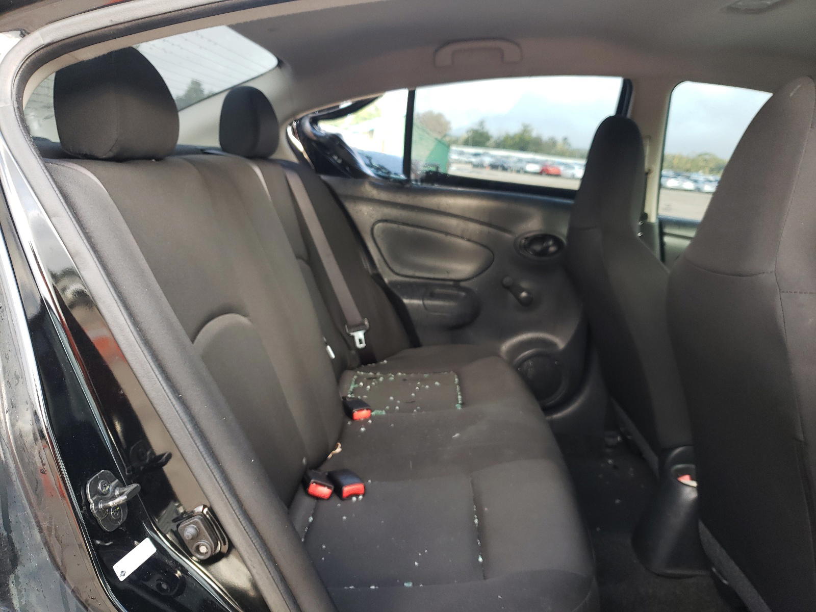 Photo 6 from auction – 2017 NISSAN VERSA S with VIN 3N1CN7AP1HL827011