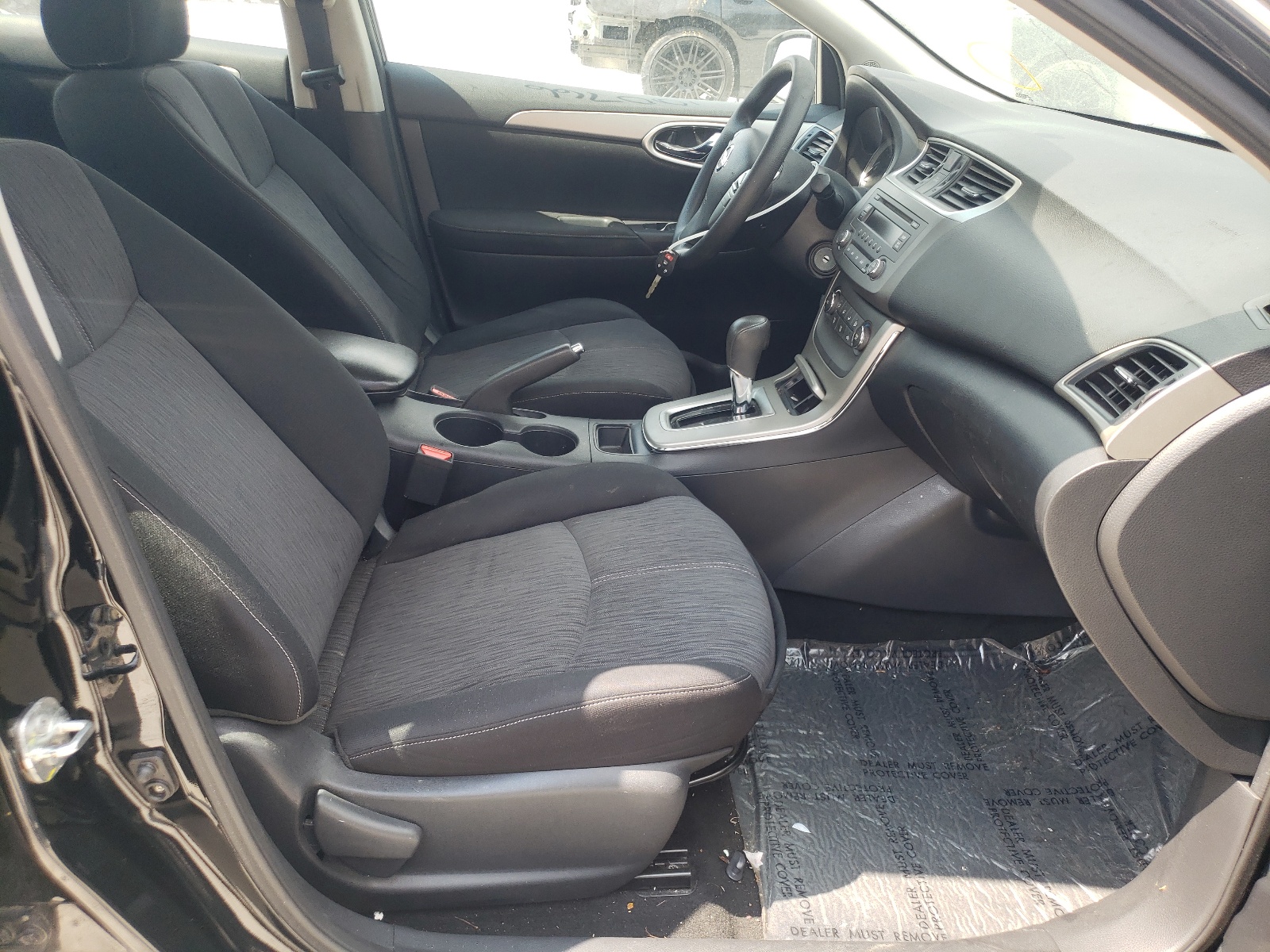 Photo 5 from auction – 2014 NISSAN SENTRA S with VIN 3N1AB7AP2EY204527