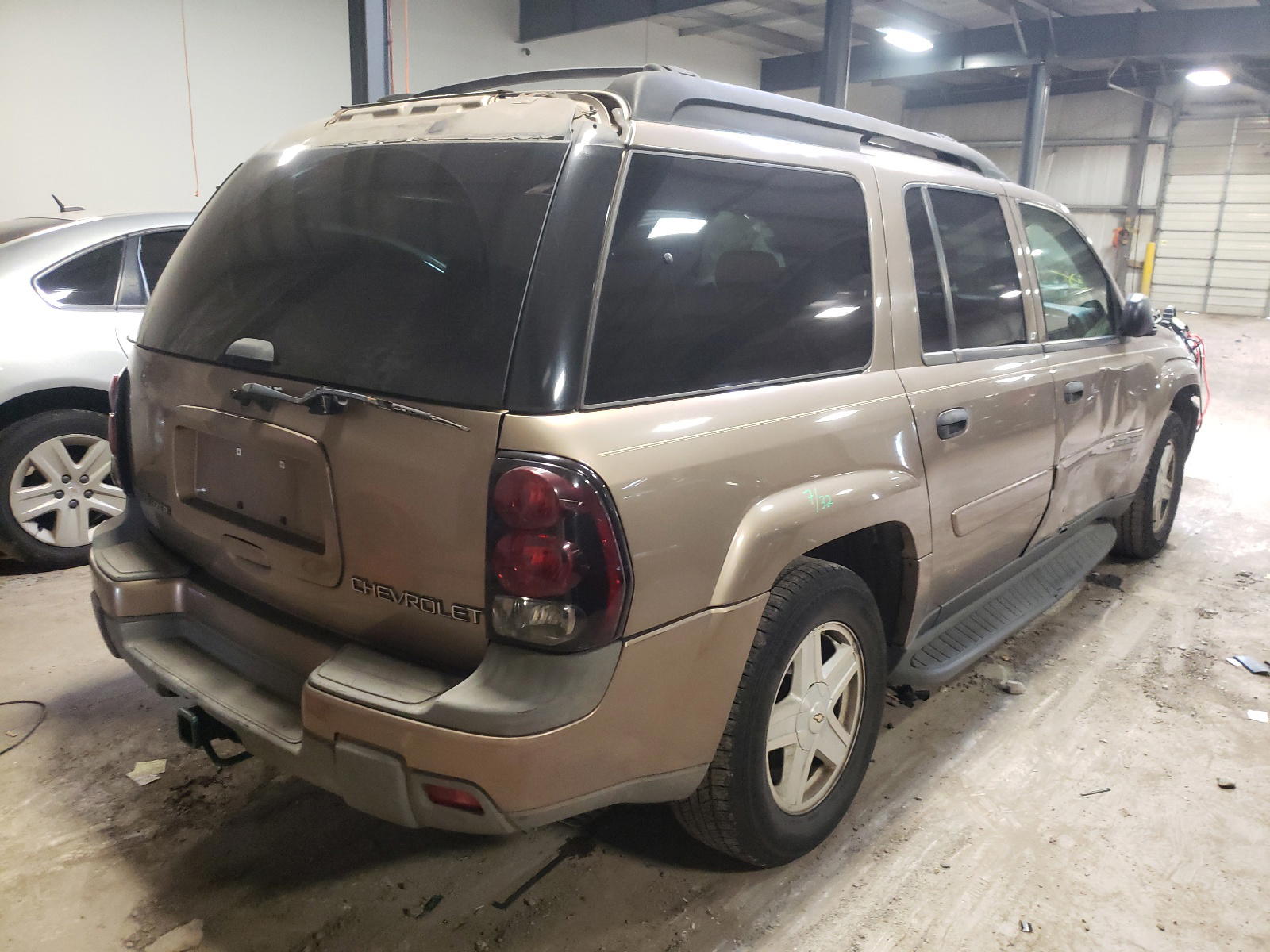 Photo 4 from auction – 2003 CHEVROLET TRAILBLAZE with VIN 1GNET16S436122249