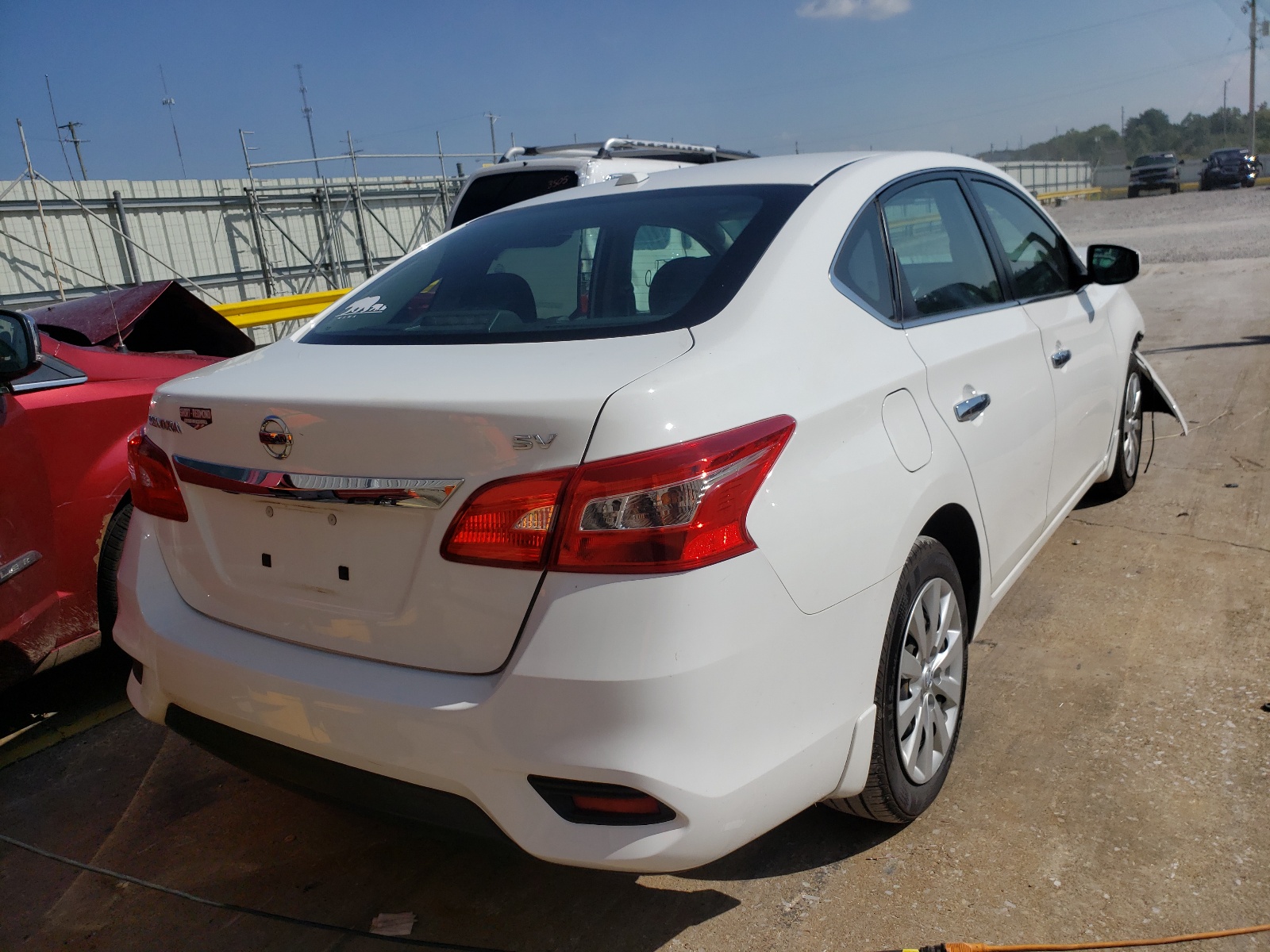 Photo 4 from auction – 2017 NISSAN SENTRA S with VIN 3N1AB7AP0HY248322