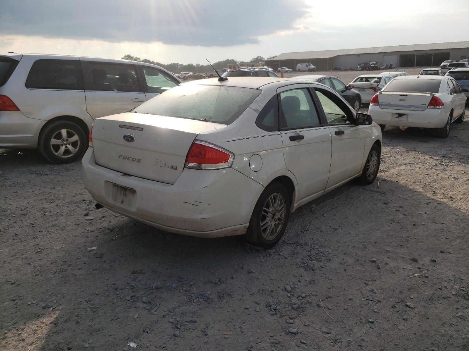 Photo 4 from auction – 2010 FORD FOCUS with VIN 1FAHP3FN2AW191122