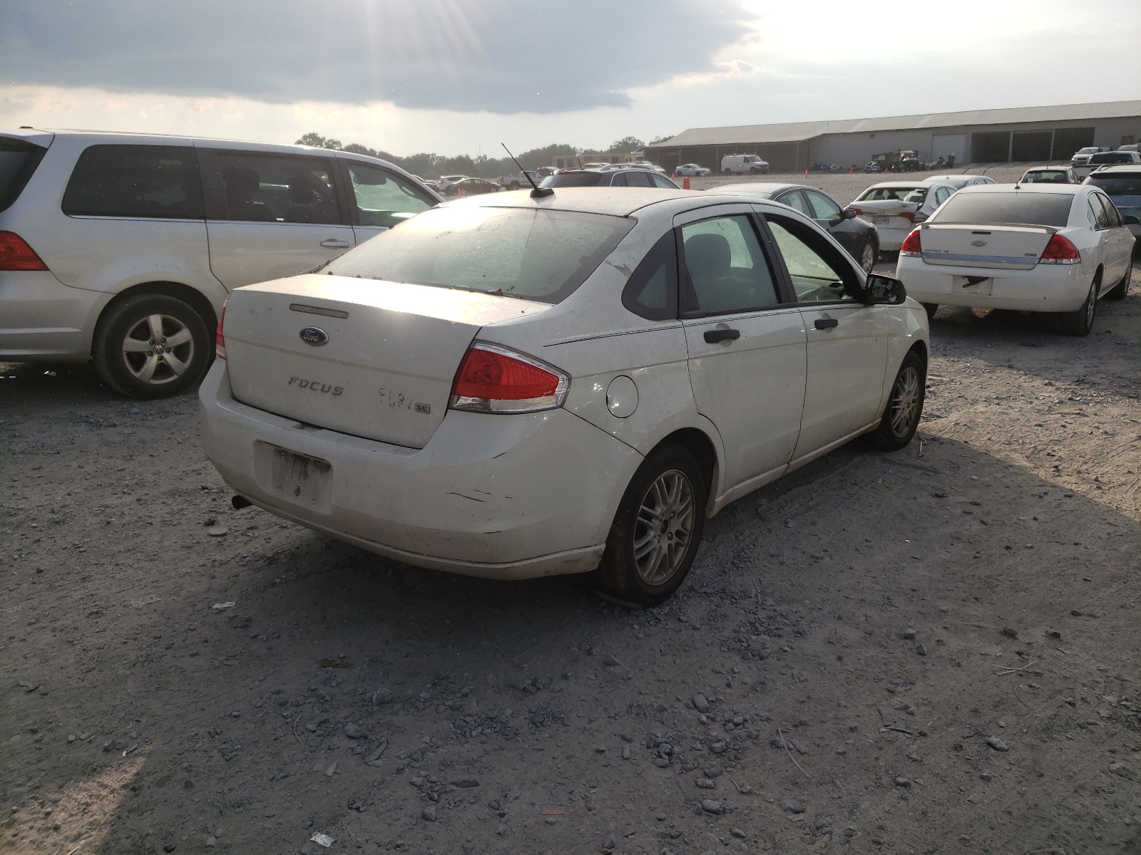 صورة رقم 4 من المزاد - 2010 FORD FOCUS مع VIN 1FAHP3FN2AW191122