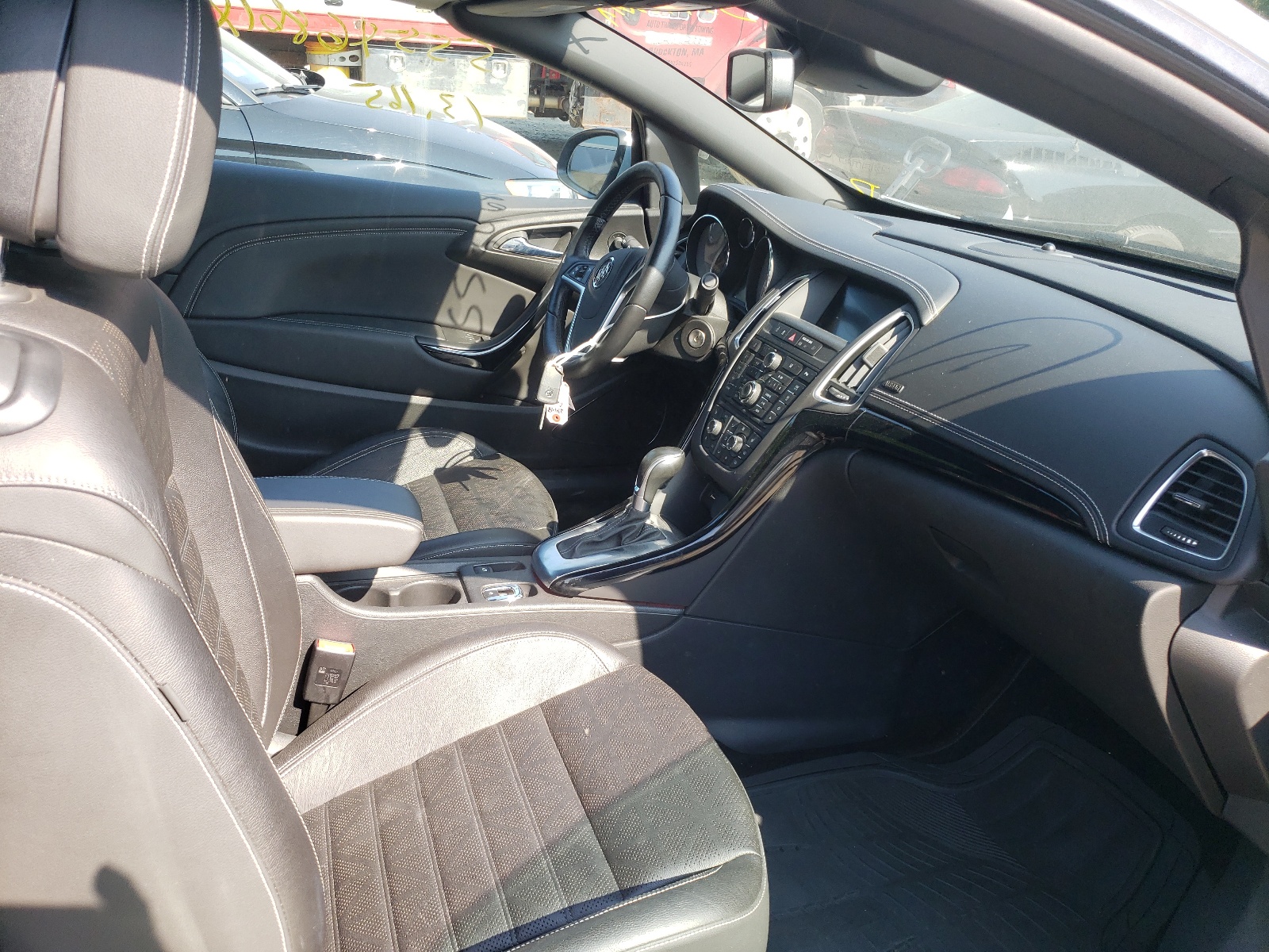Photo 5 from auction – 2019 BUICK CASCADA PR with VIN W04WH3N5XKG318737