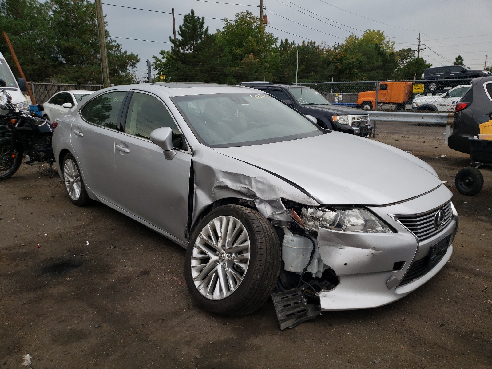 LEXUS ES 350 2013 z numerem VIN JTHBK1GG7D2058000 - Zdjęcie z aukcji