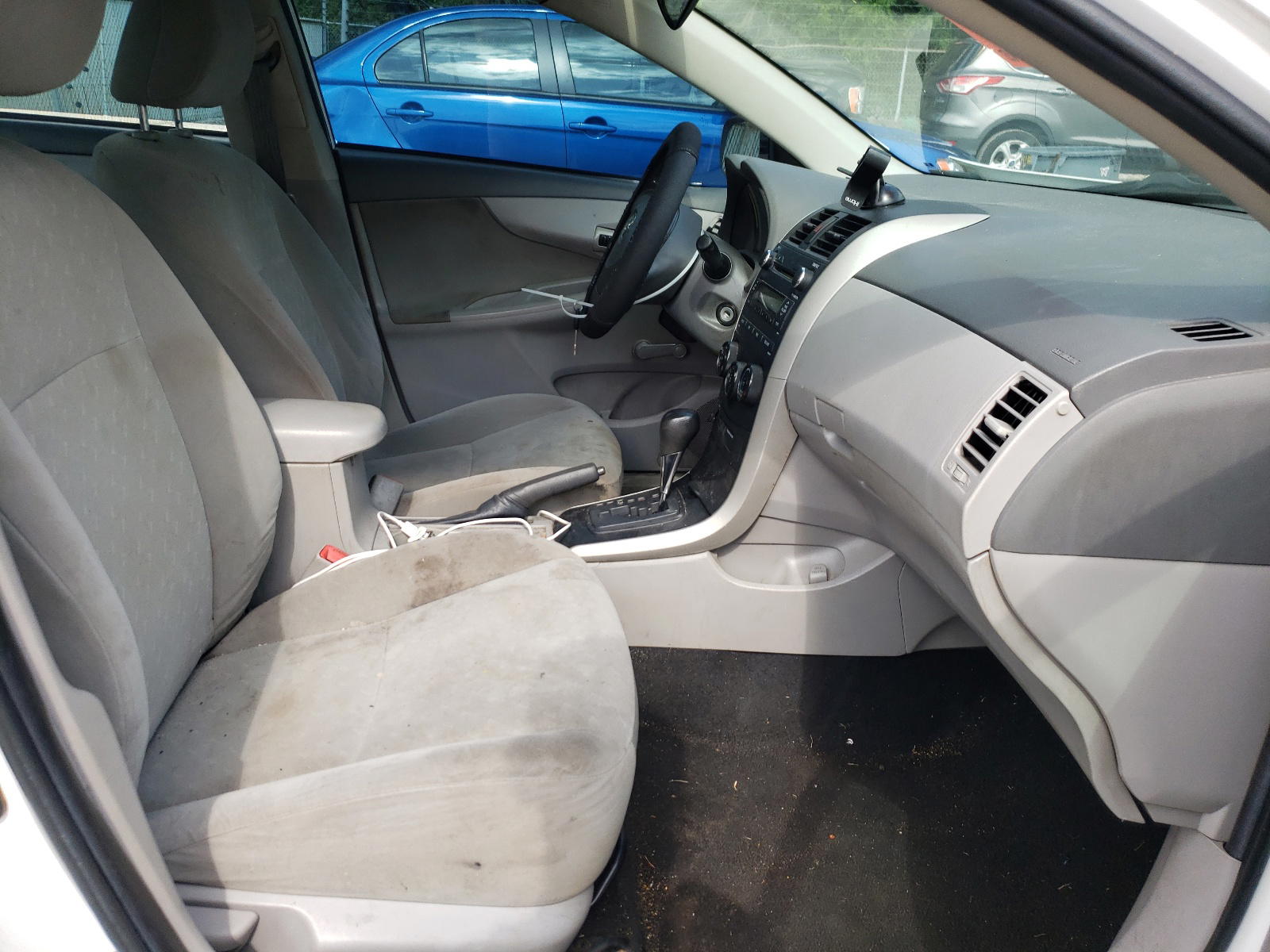 Photo 5 from auction – 2010 TOYOTA COROLLA BA with VIN 2T1BU4EEXAC326775