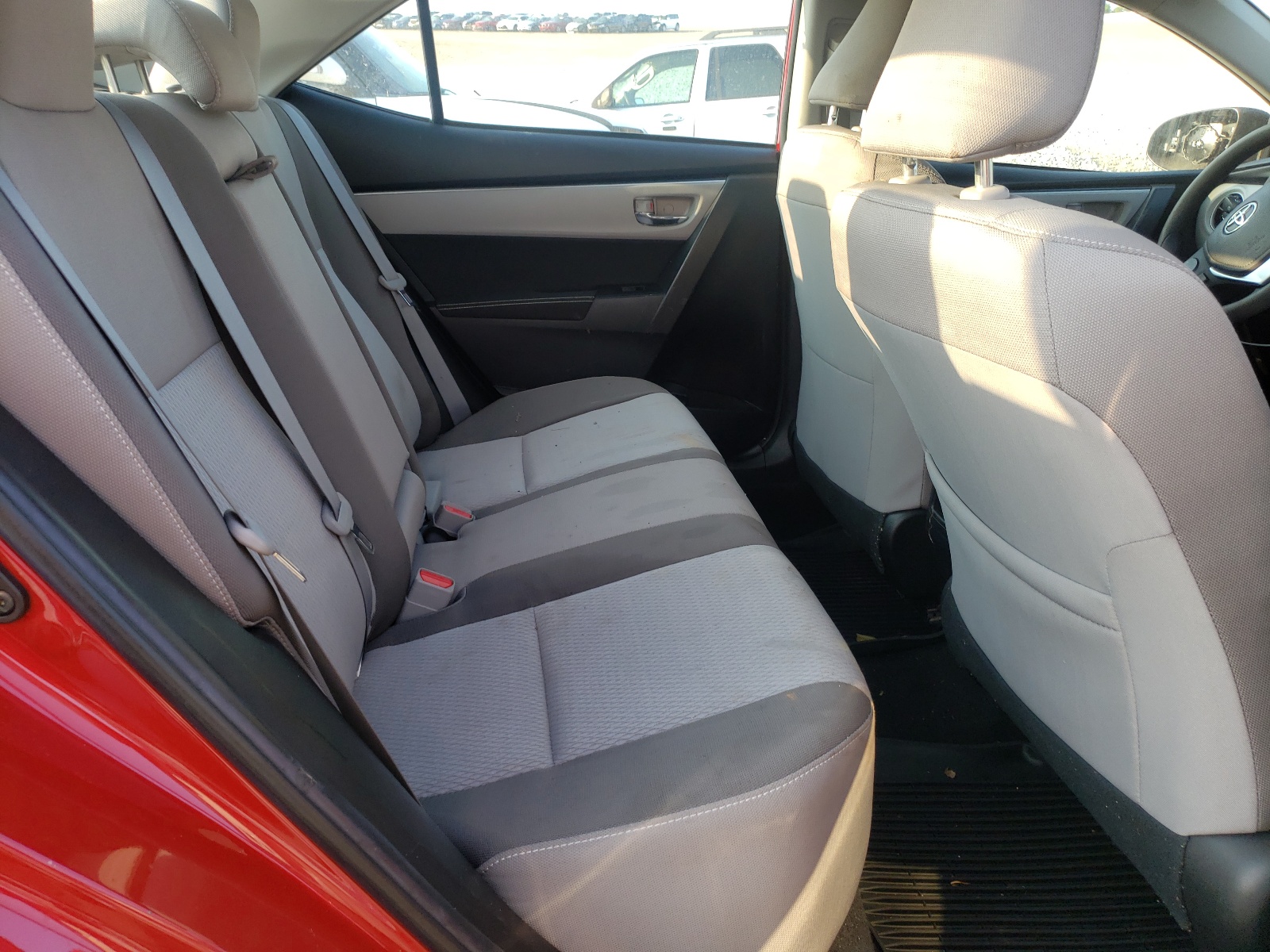 Photo 6 from auction – 2018 TOYOTA COROLLA L with VIN 2T1BURHE0JC025134
