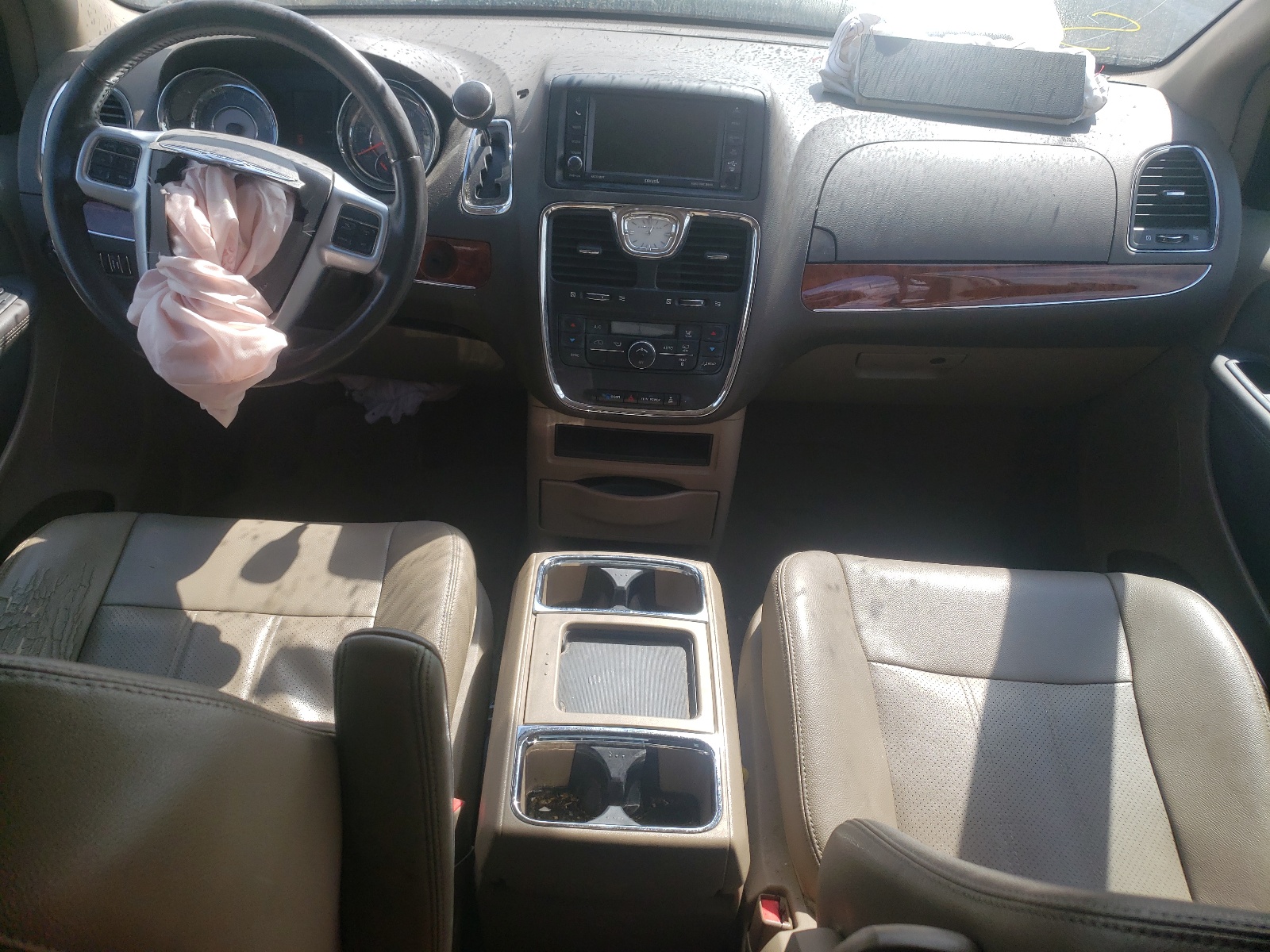 Photo 9 from auction – 2012 CHRYSLER TOWN & COU with VIN 2C4RC1BG3CR345581