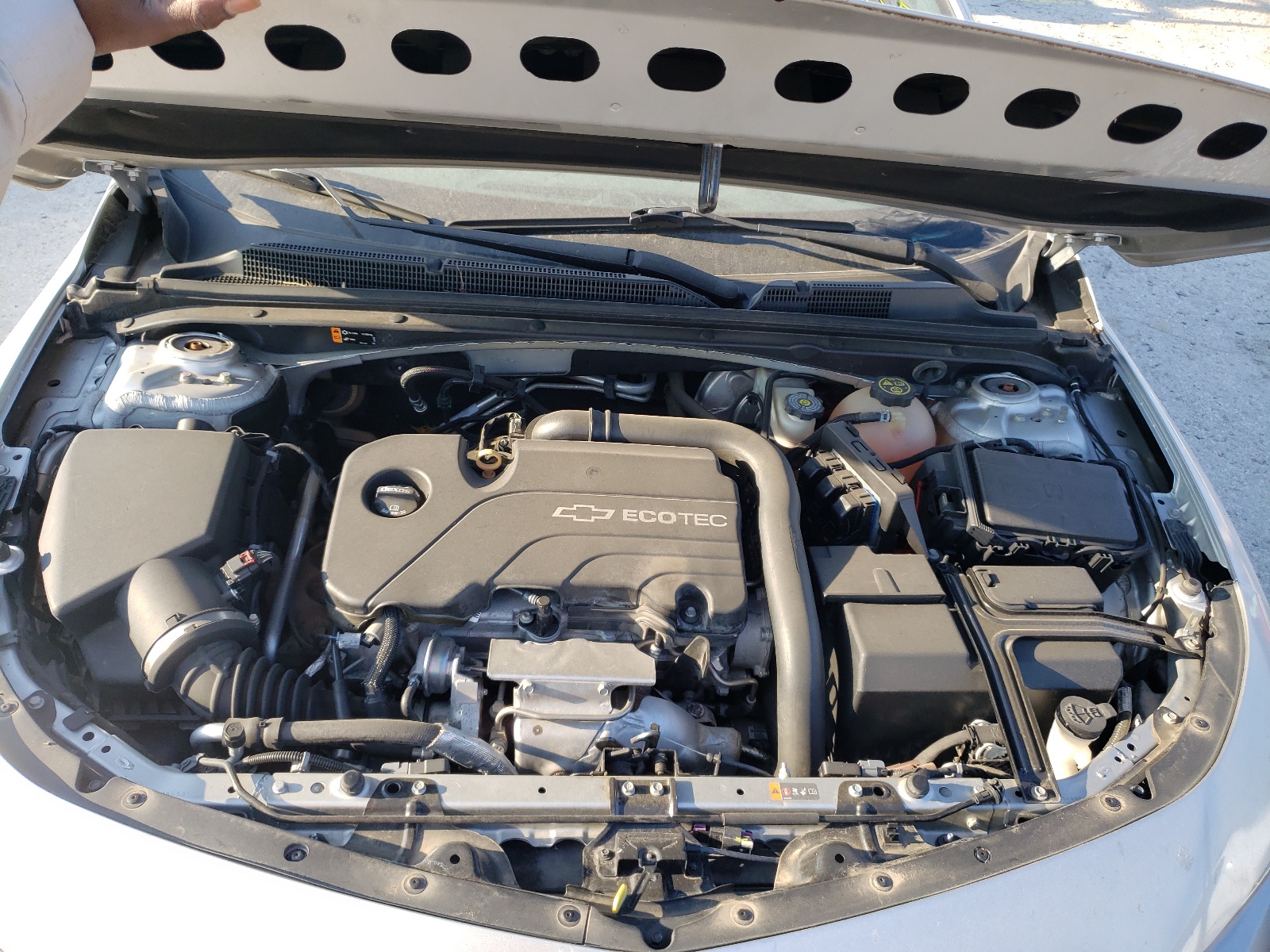 Photo 7 from auction – 2016 CHEVROLET MALIBU LS with VIN 1G1ZB5ST2GF177784