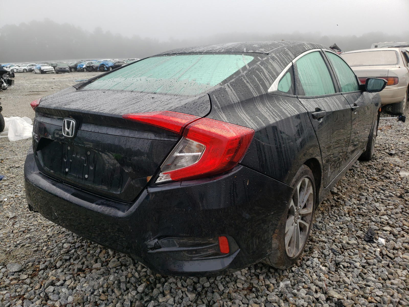 Photo 4 from auction – 2016 HONDA CIVIC LX with VIN 19XFC2E52GE050286