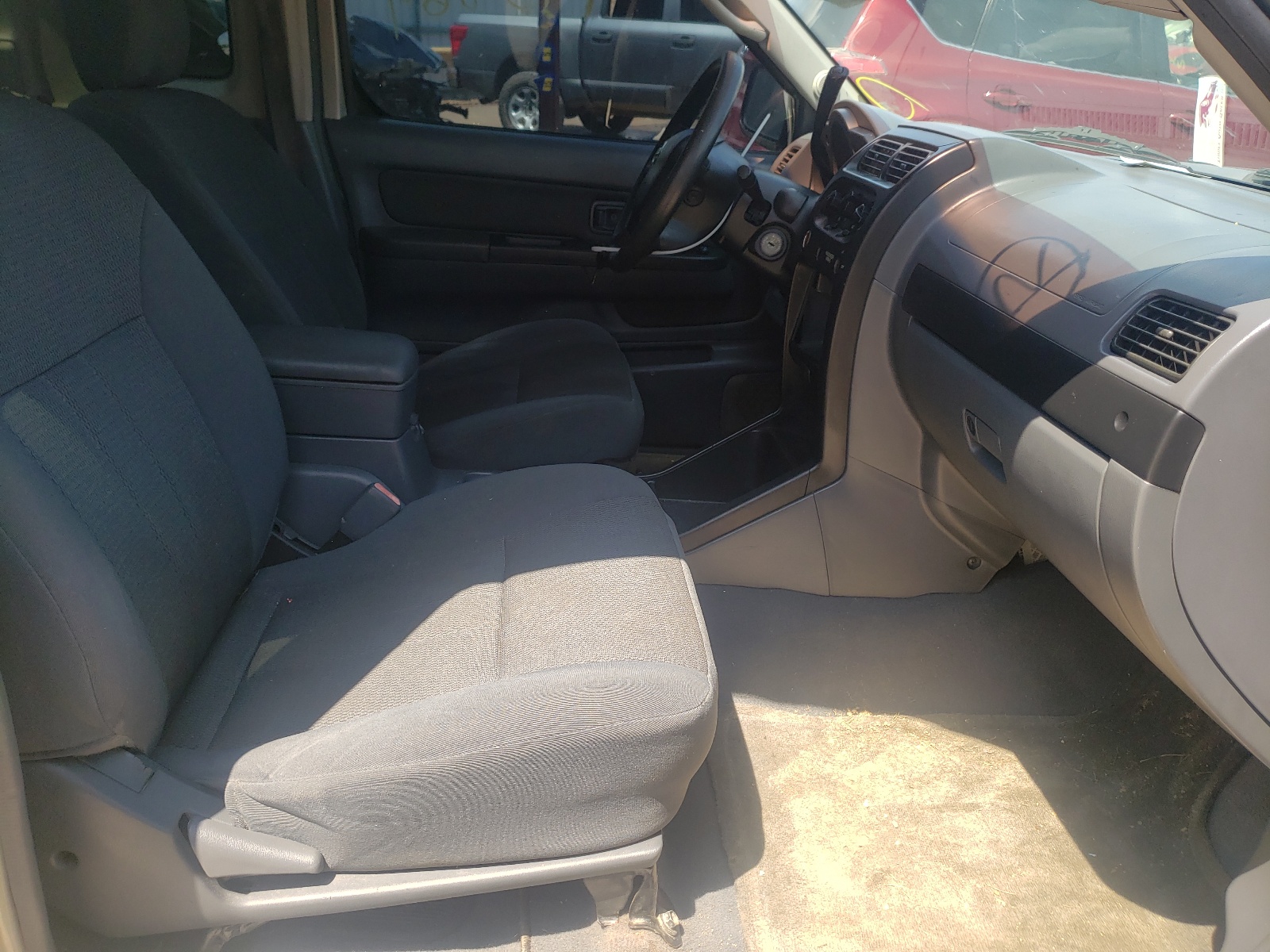 Photo 5 from auction – 2004 NISSAN FRONTIER K with VIN 1N6DD26T94C482794
