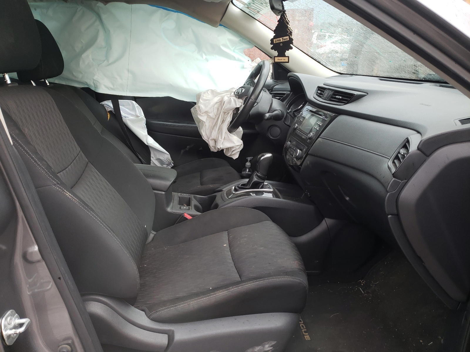 Photo 5 from auction – 2017 NISSAN ROGUE S with VIN KNMAT2MVXHP569471