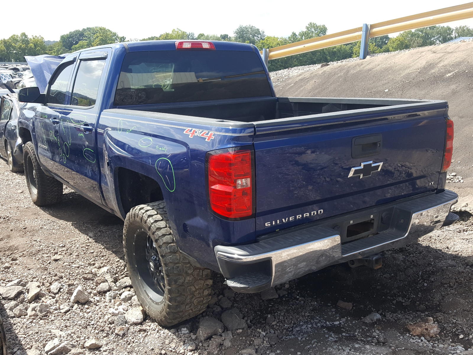 Photo 3 from auction – 2014 CHEVROLET SILVERADO with VIN 3GCUKREC3EG195601