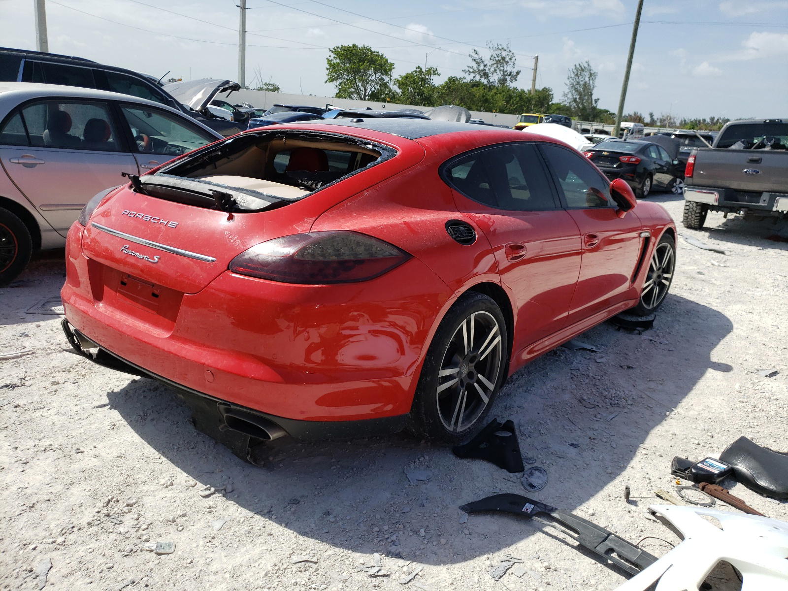 Photo 4 from auction – 2011 PORSCHE PANAMERA 2 with VIN WP0AA2A72BL017716