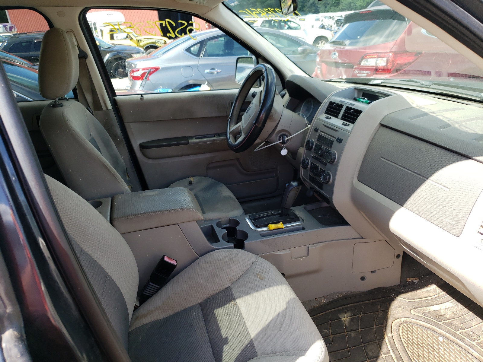 Zdjęcie 5 z aukcji – 2008 FORD ESCAPE XLT z VIN 1FMCU93138KC18858