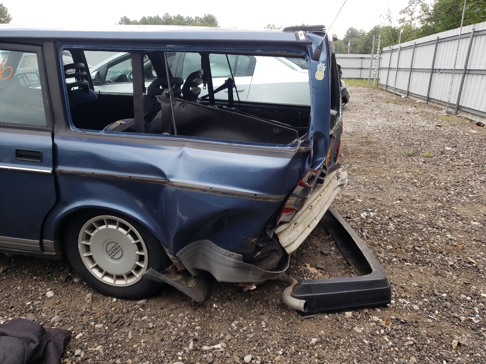 Photo 9 from auction – 1993 VOLVO 240 with VIN YV1AW8808P1948232
