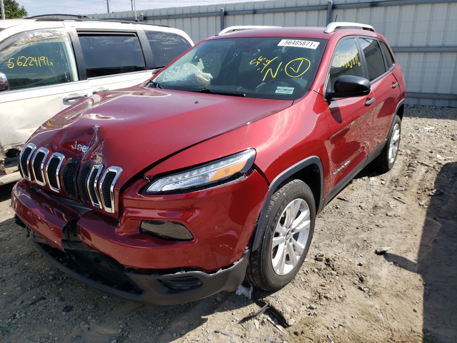 Photo 2 from auction – 2015 JEEP CHEROKEE S with VIN 1C4PJLAB9FW612023