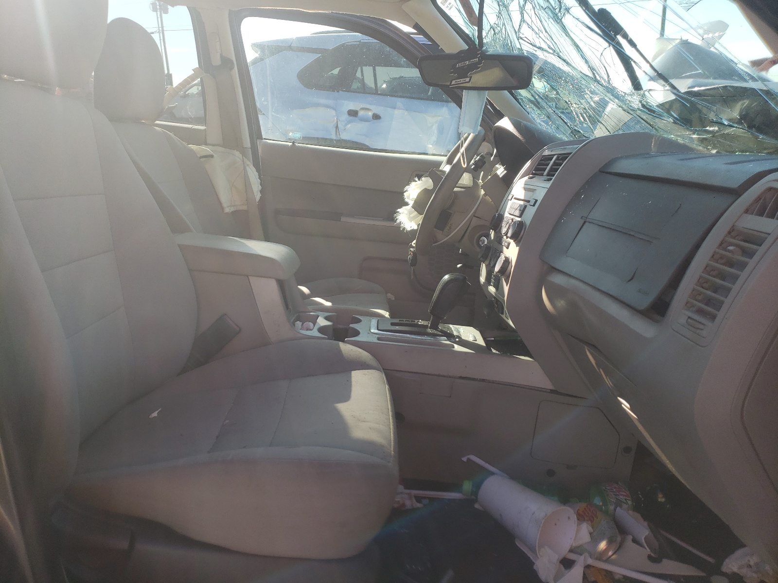 Foto 5 de la subasta – 2012 FORD ESCAPE XLT con VIN 1FMCU0D78CKA81231