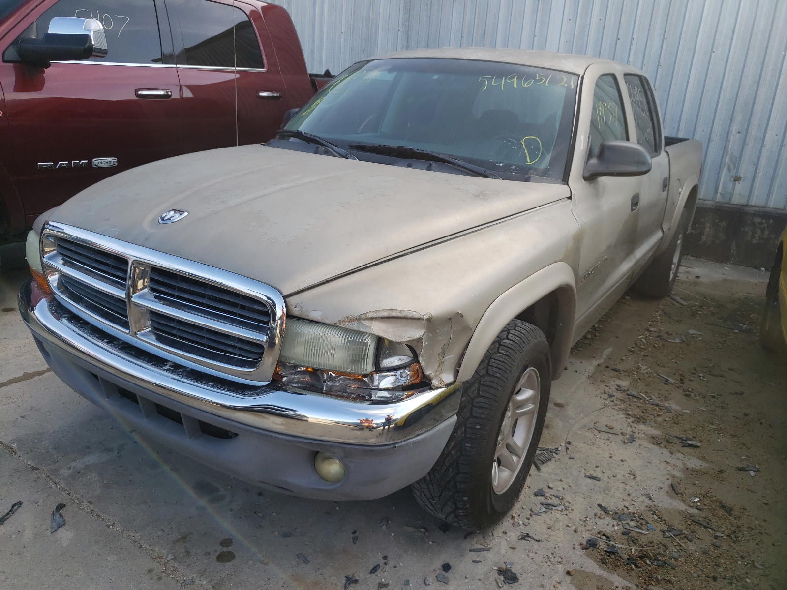 Photo 2 from auction – 2002 DODGE DAKOTA with VIN 1B7HL48N82S716914