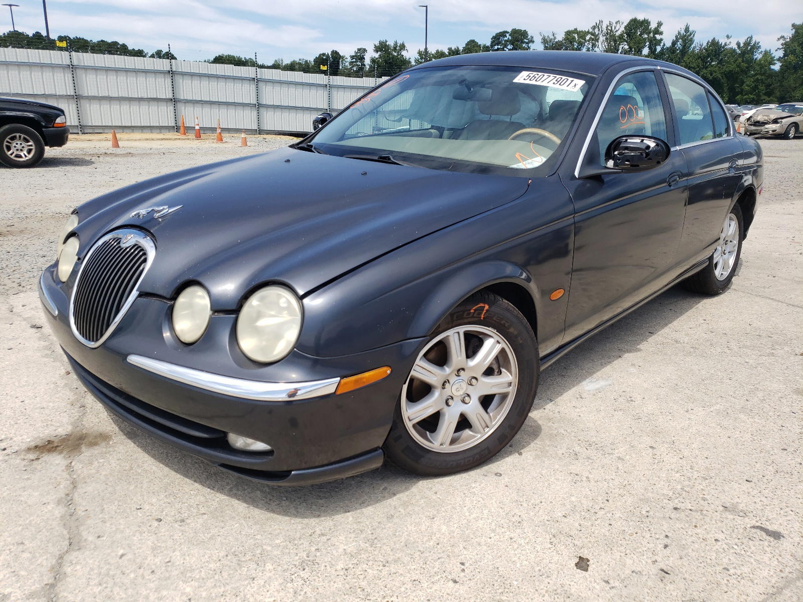 Photo 2 from auction – 2003 JAGUAR S-TYPE with VIN SAJEA01T13FM67832