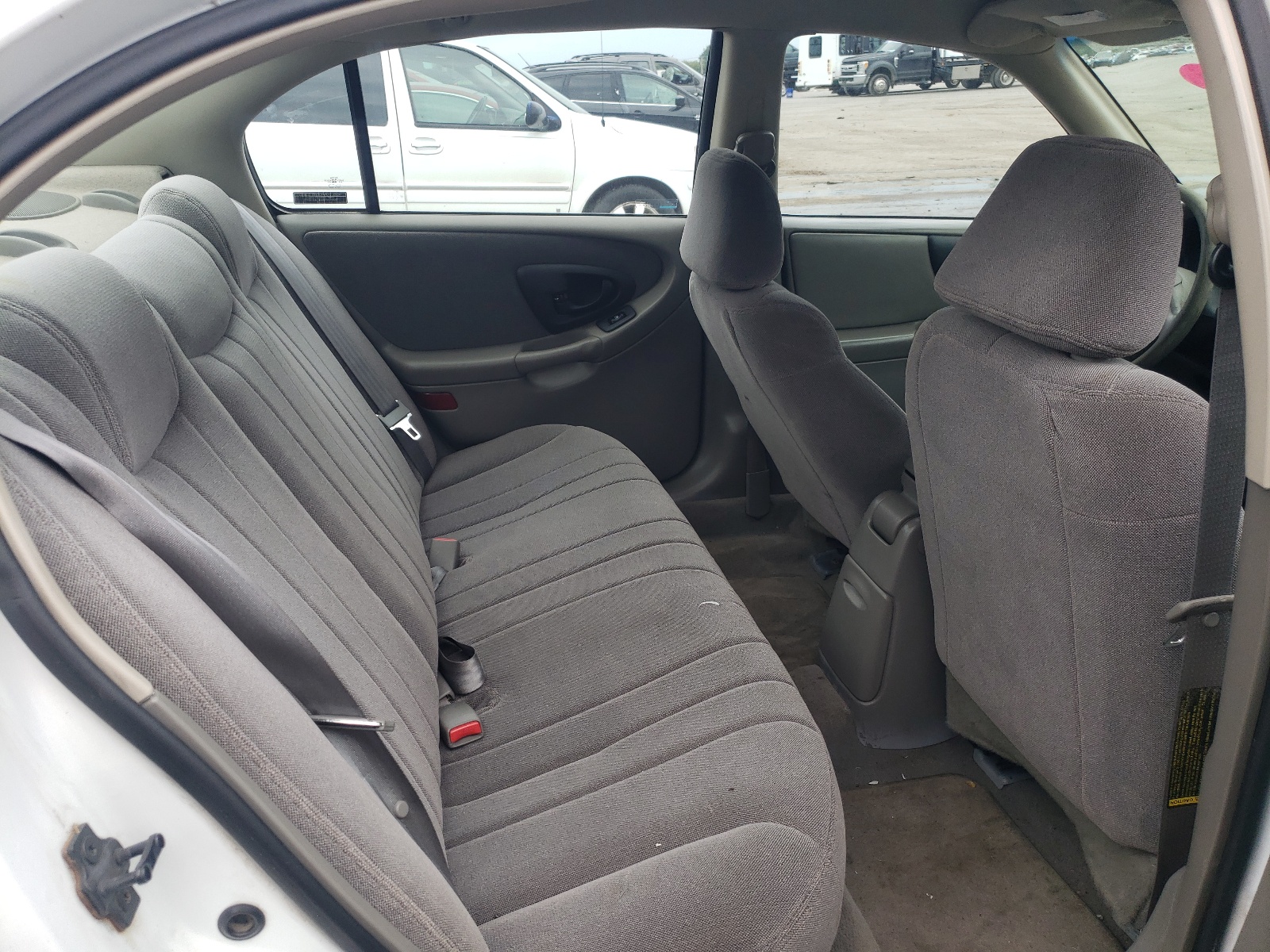 Photo 6 from auction – 2001 CHEVROLET MALIBU with VIN 1G1ND52J61M583173